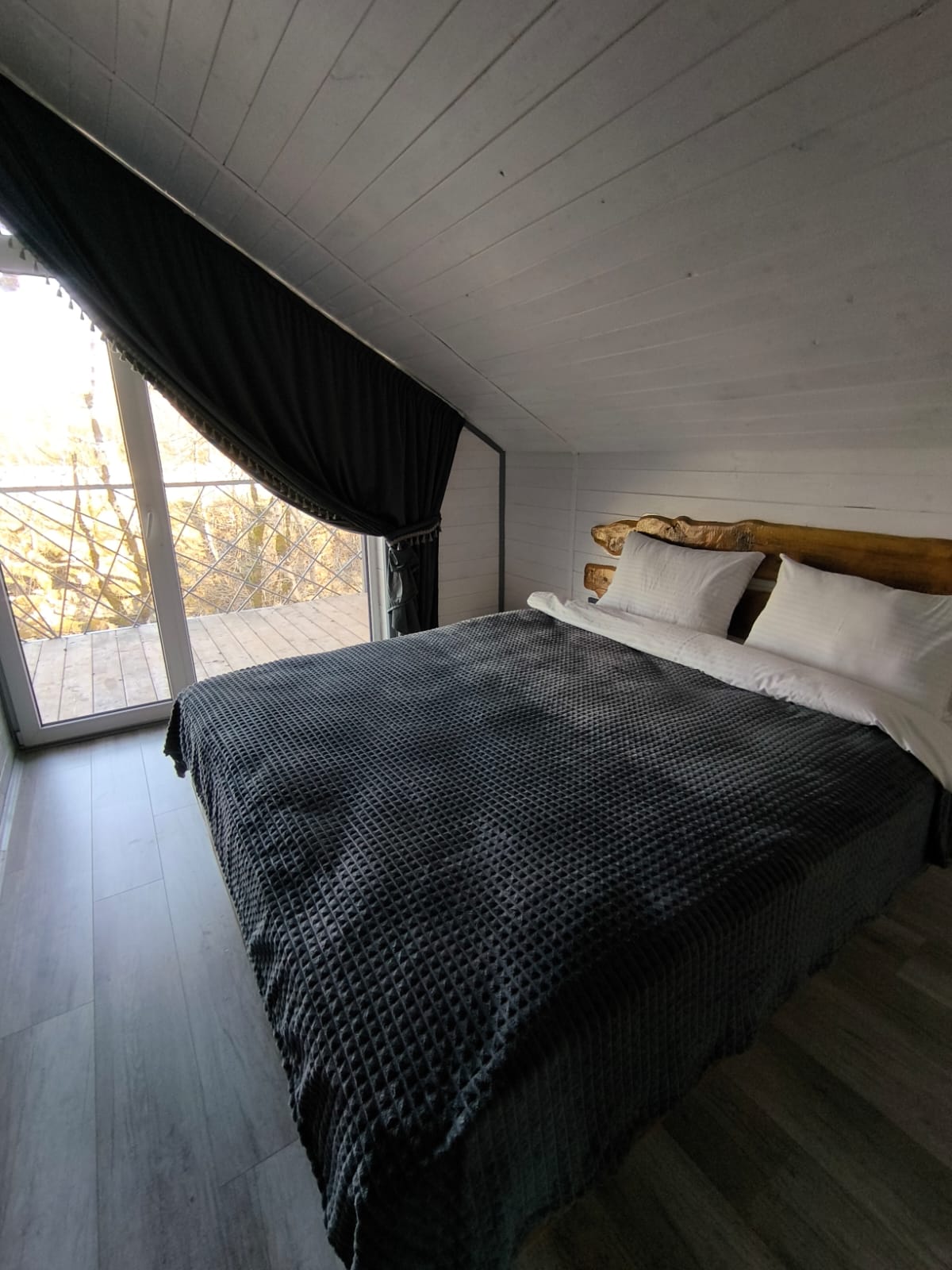 Коттедж с собственным бассейном