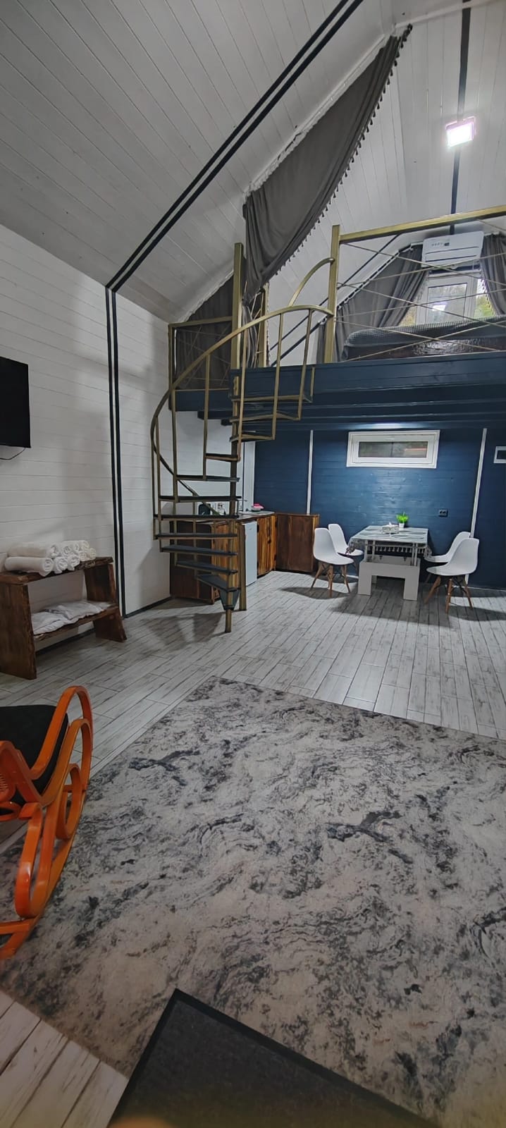 Дом с собственным бассейном