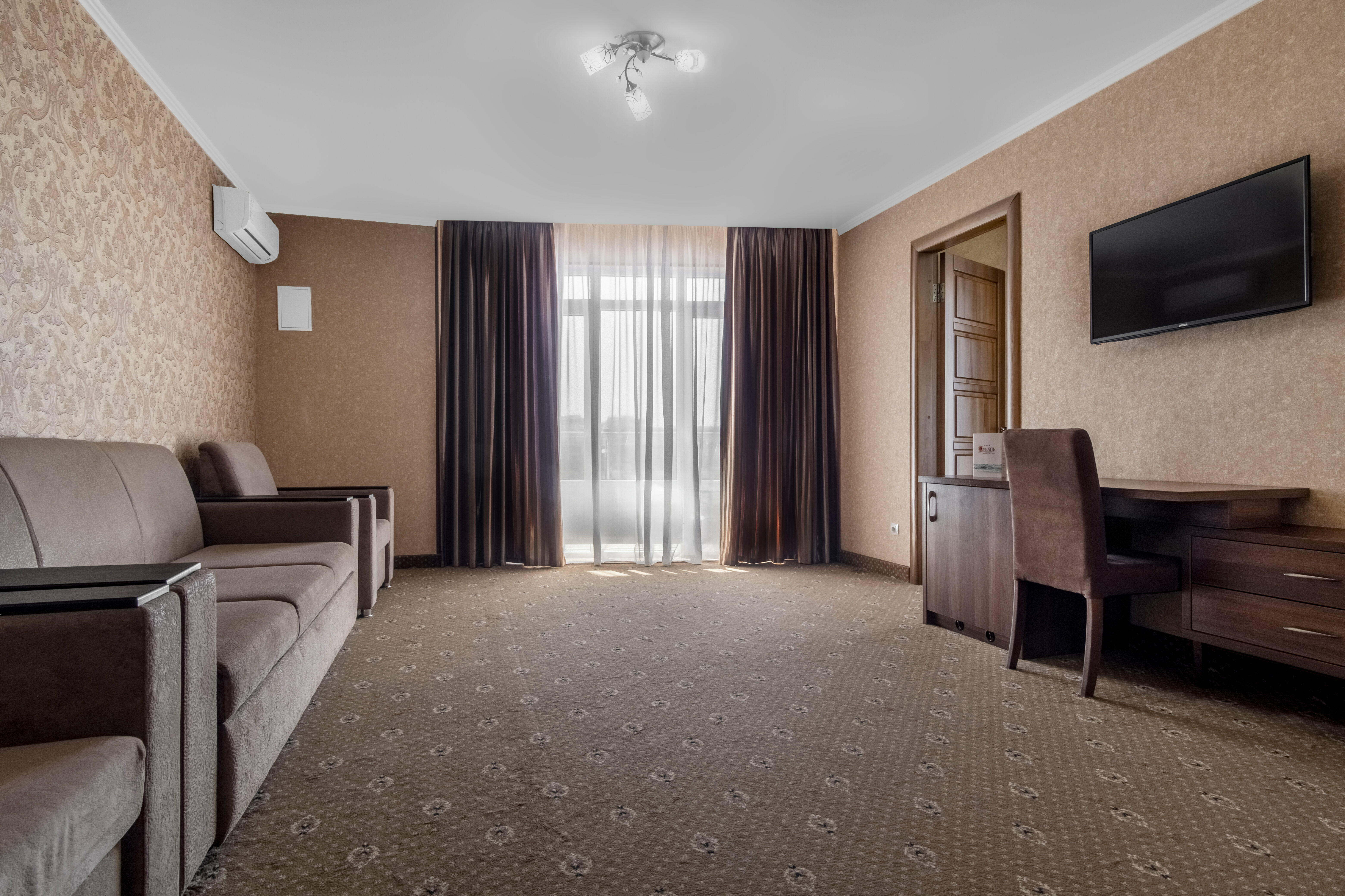 Делюкс, корпус 2 (8ми этажный корпус)