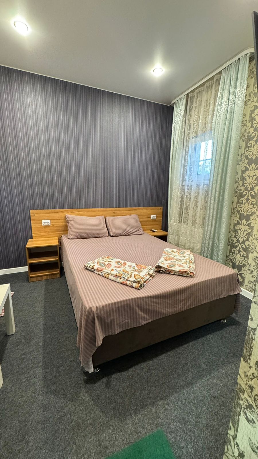 Небольшой двухместный номер с 1 кроватью