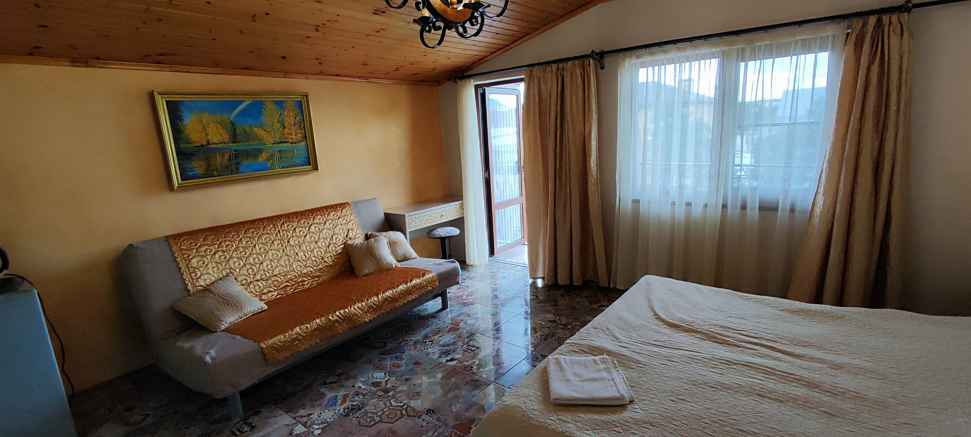 Семейный номер с балконом