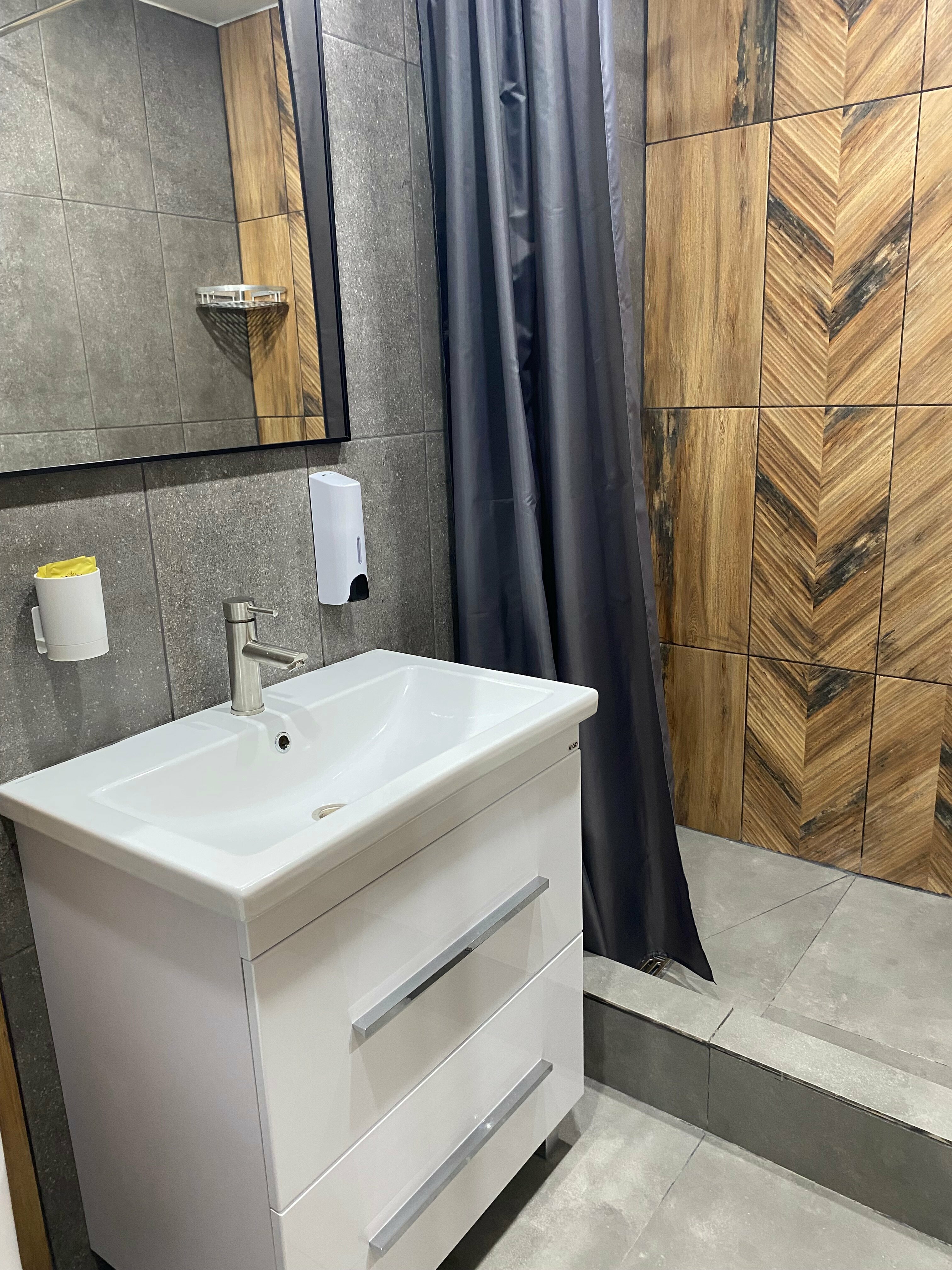 Улучшенный трехместный номер