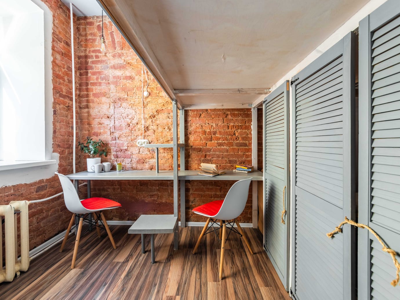 Семейный номер с общей ванной комнатой