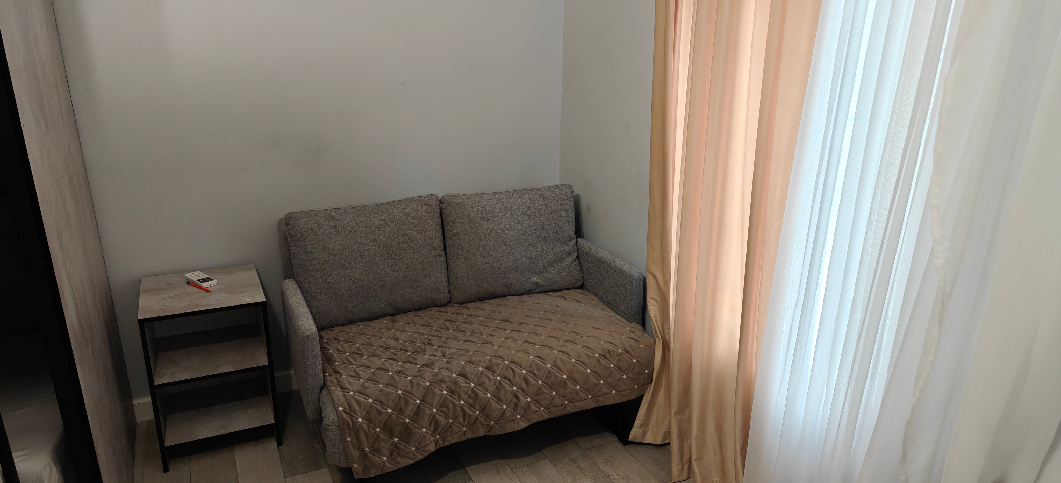 Кровать в общем 6-местном номере для женщин