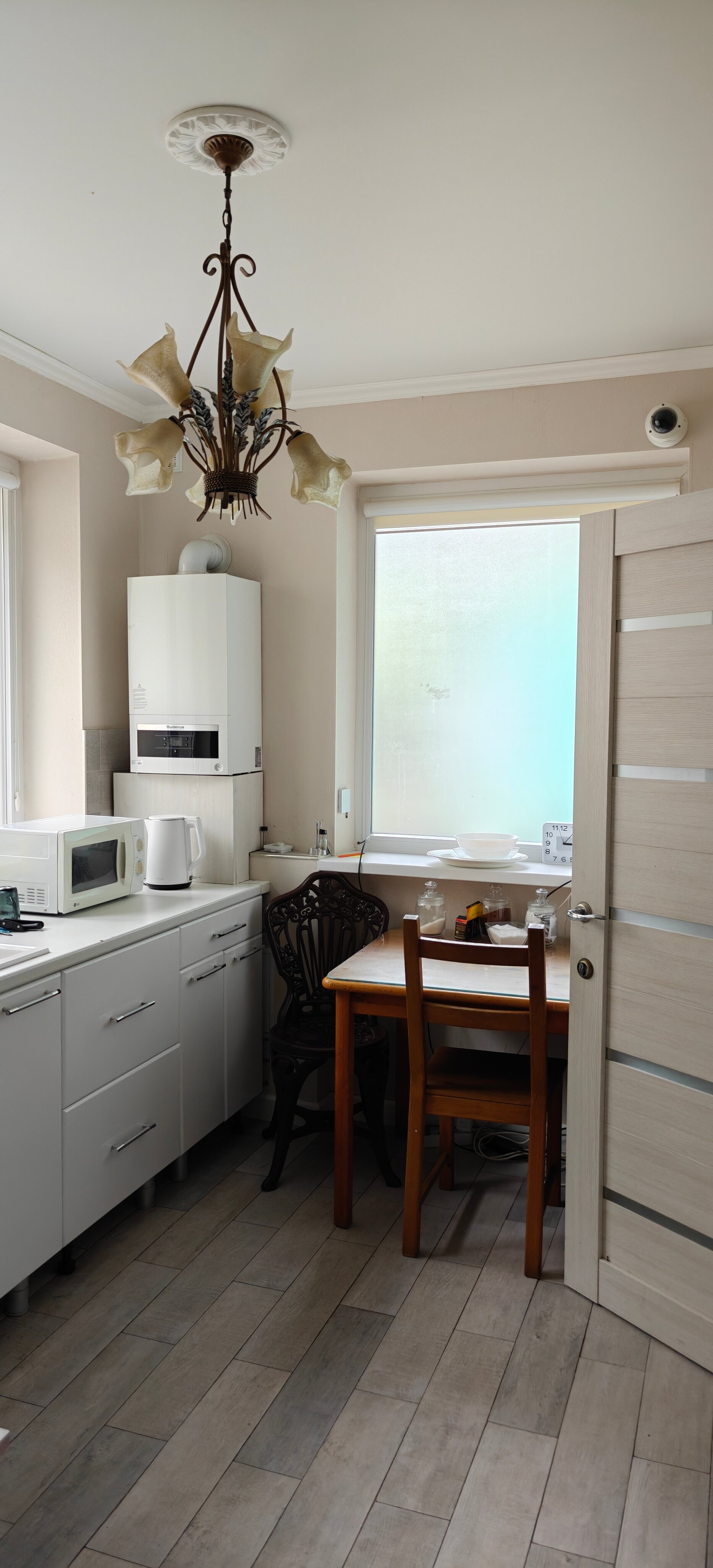 Кровать в общем номере для женщин с 4 кроватями