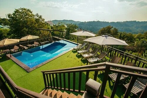 Коттедж с собственным бассейном