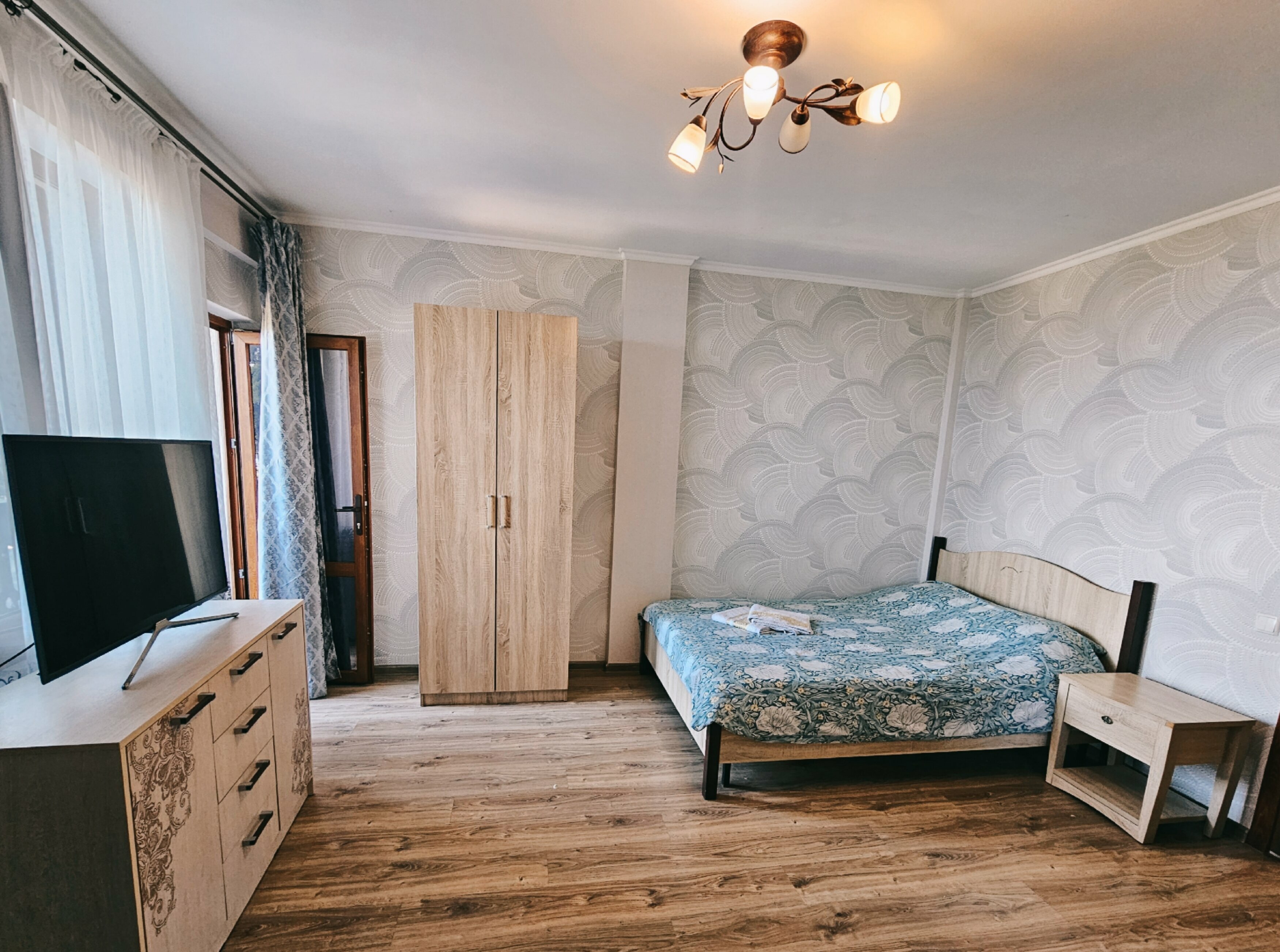 Семейный номер с видом на море