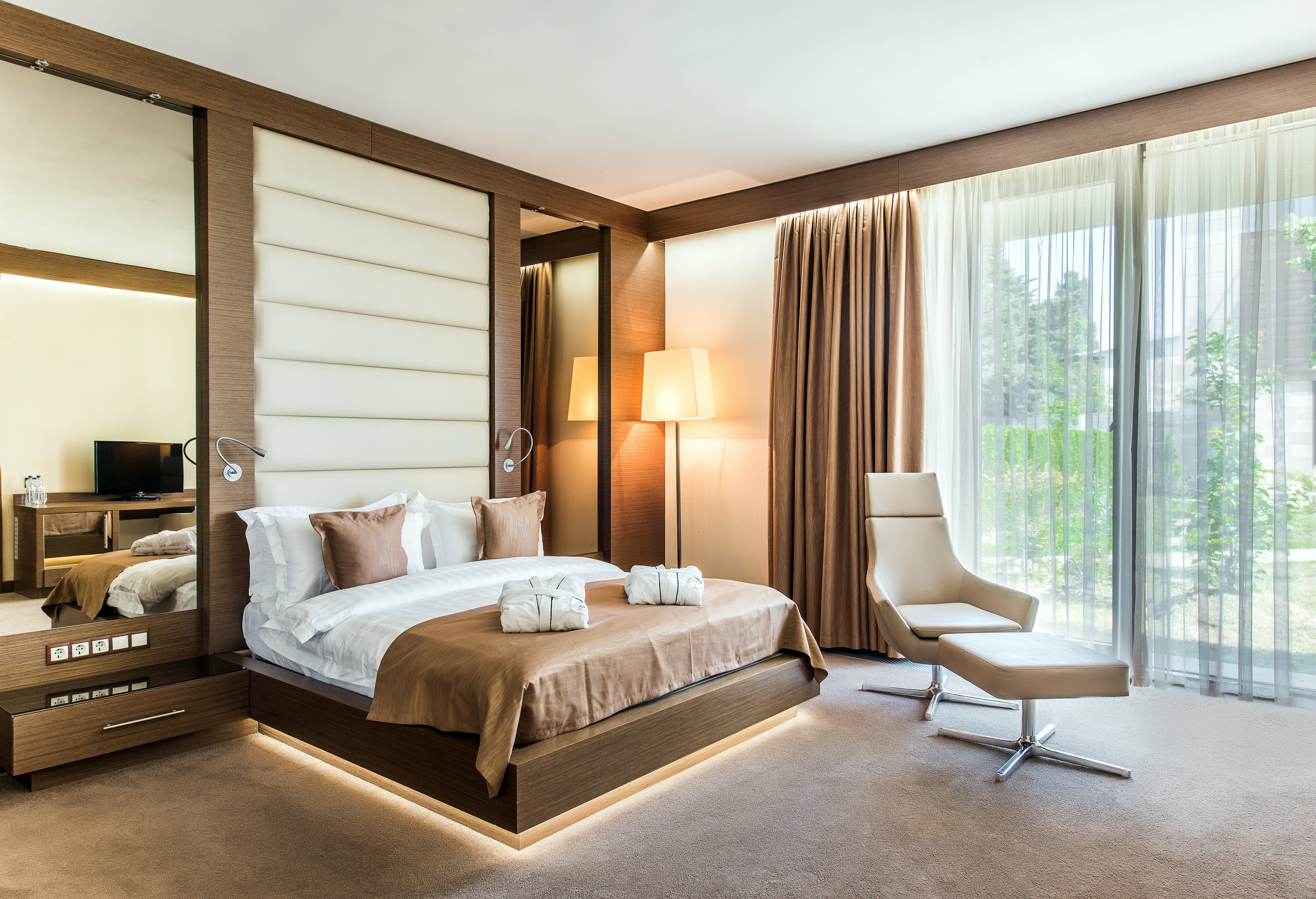 Улучшенный двухместный номер с видом на сад