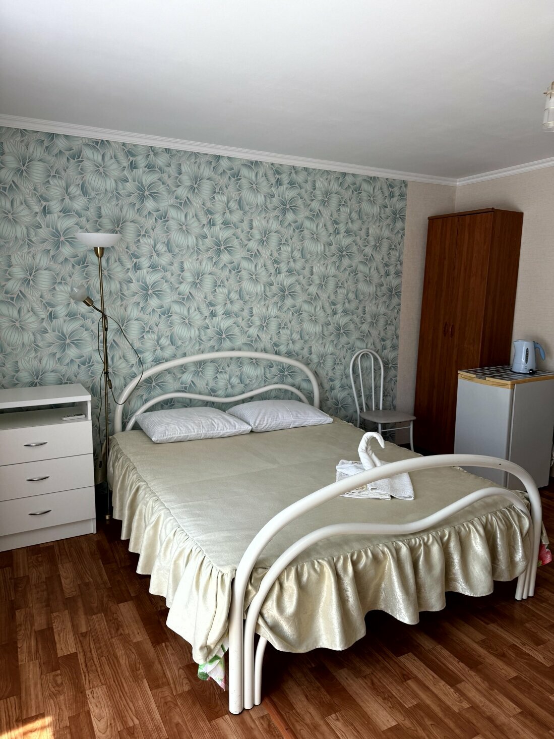 Четырехместный номер с душем