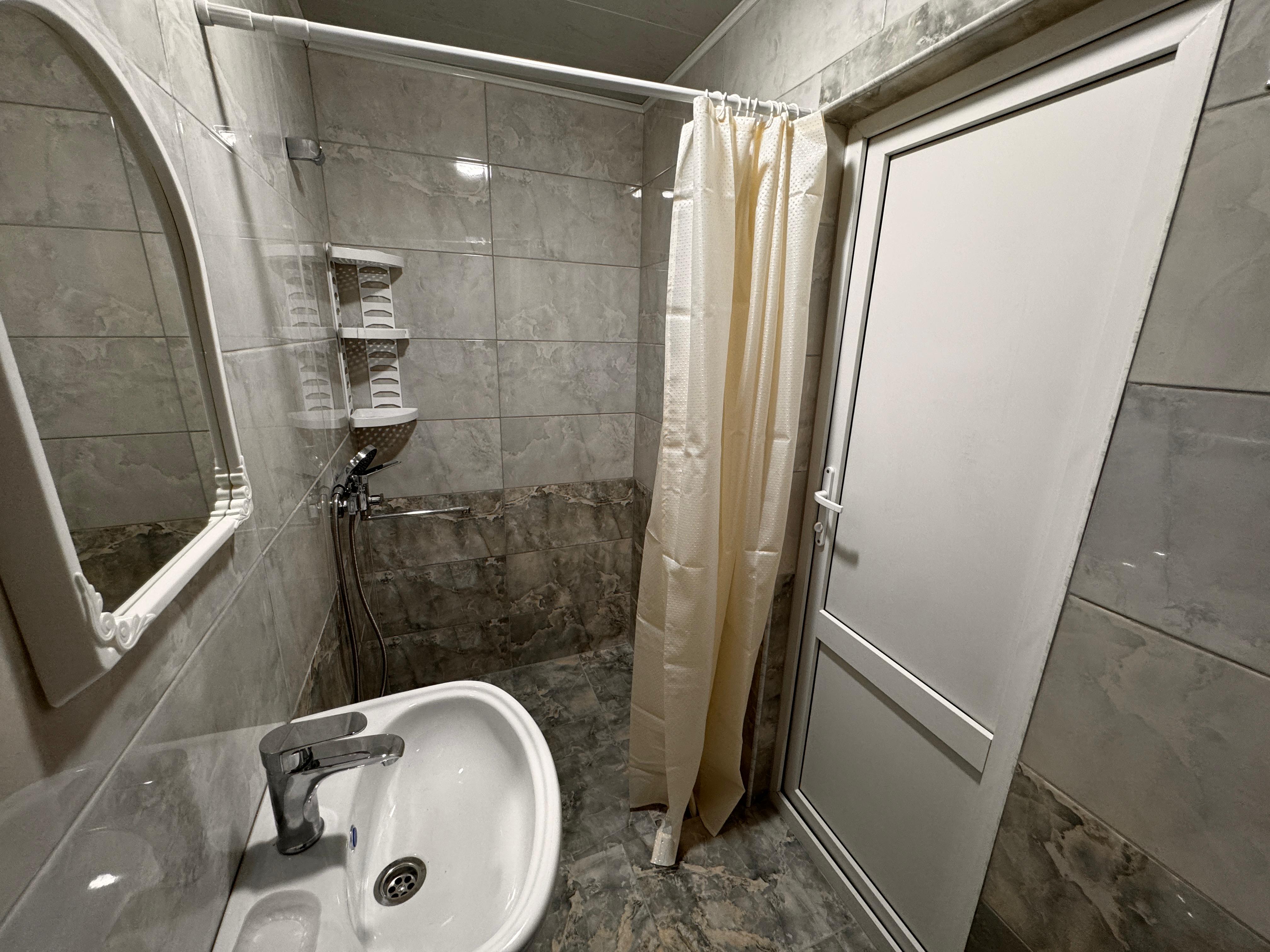 Двухместный номер с 1 кроватью и собственной ванной комнатой