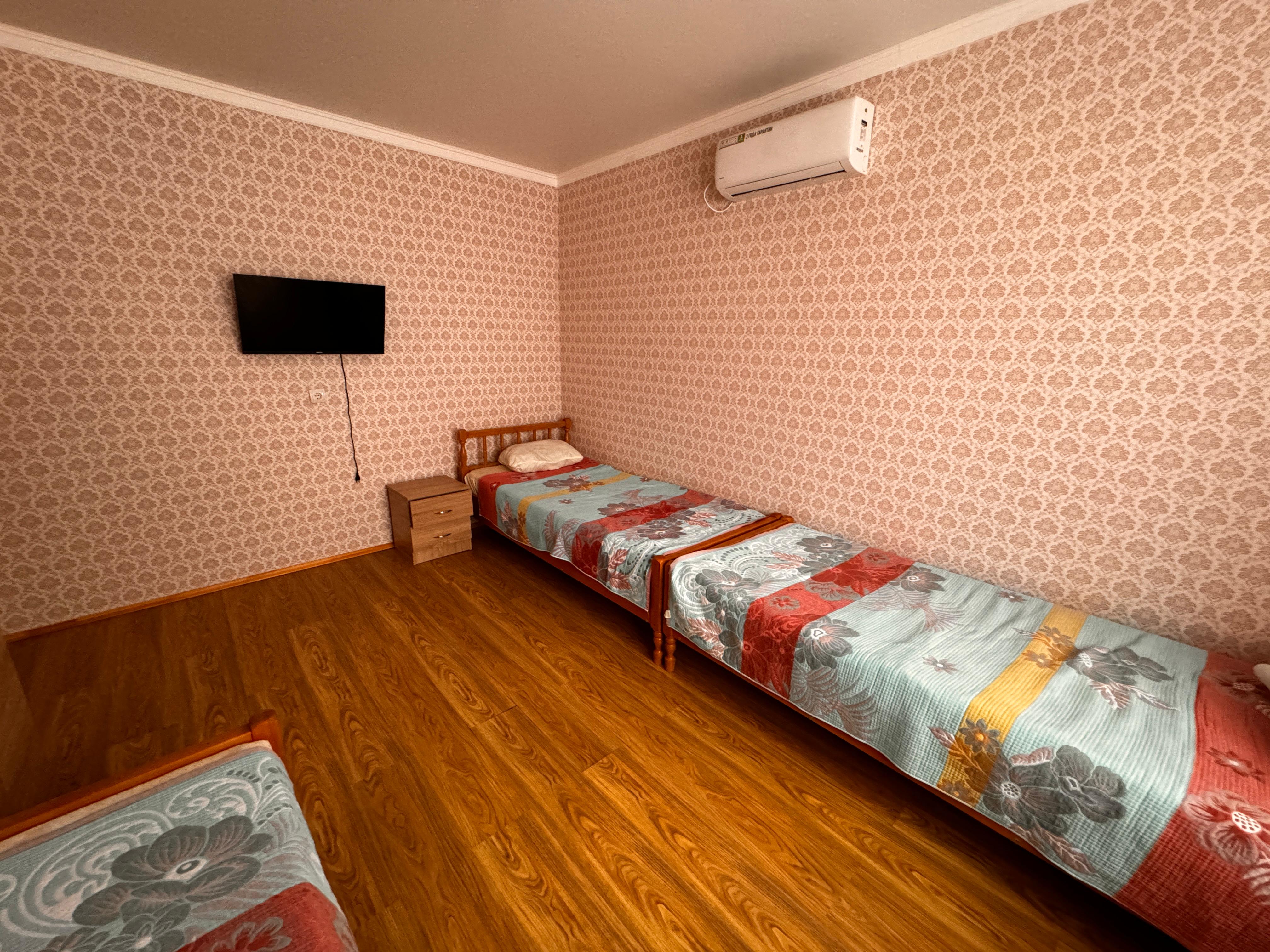 Трехместный номер эконом-класса