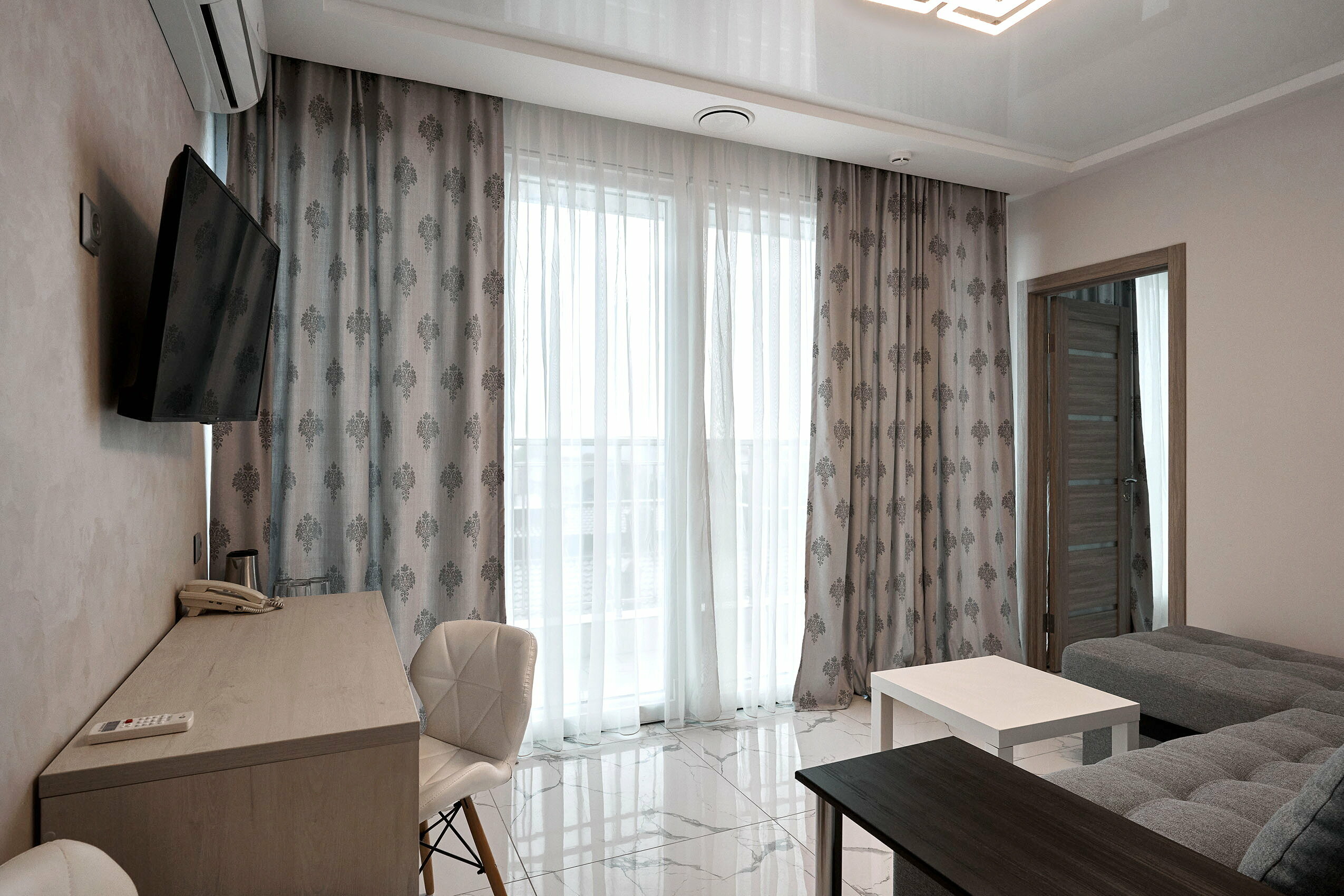 2х команный 4х местный номер люкс с панорамным видом