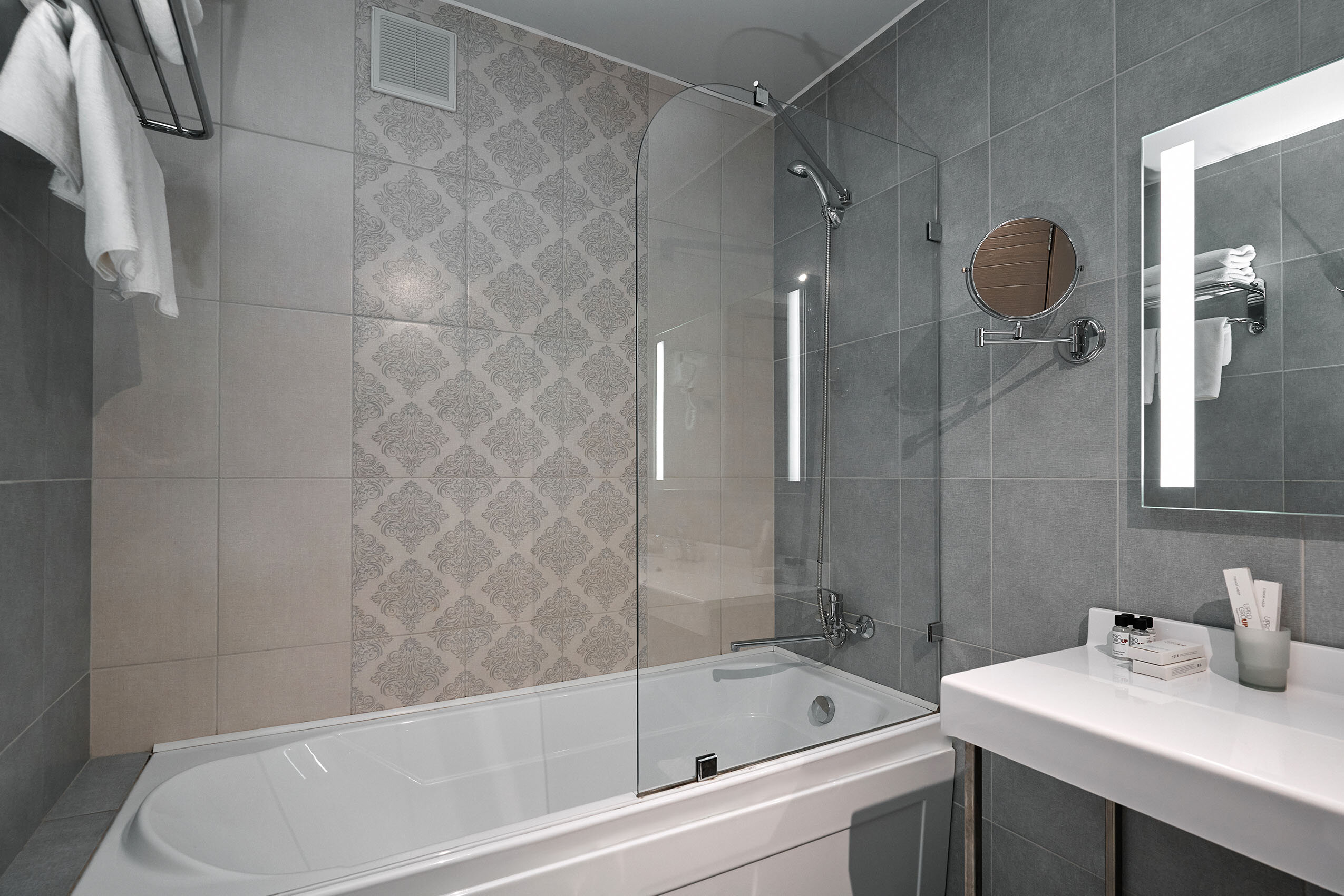 2х комантный 4х местный номер коннект с панорамным видом на окресности