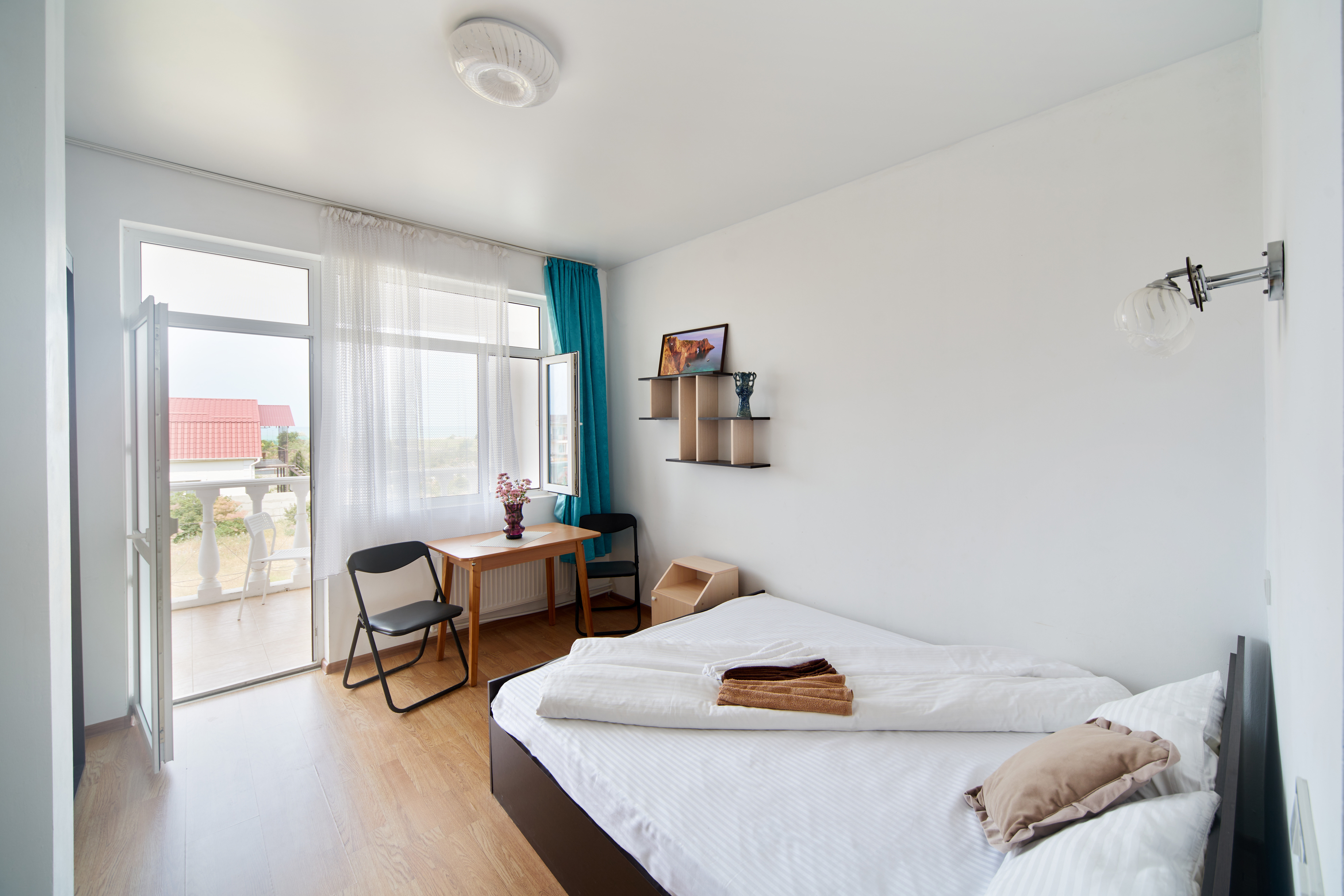 Семейный 2-х комнатный "ПолуЛюкс"