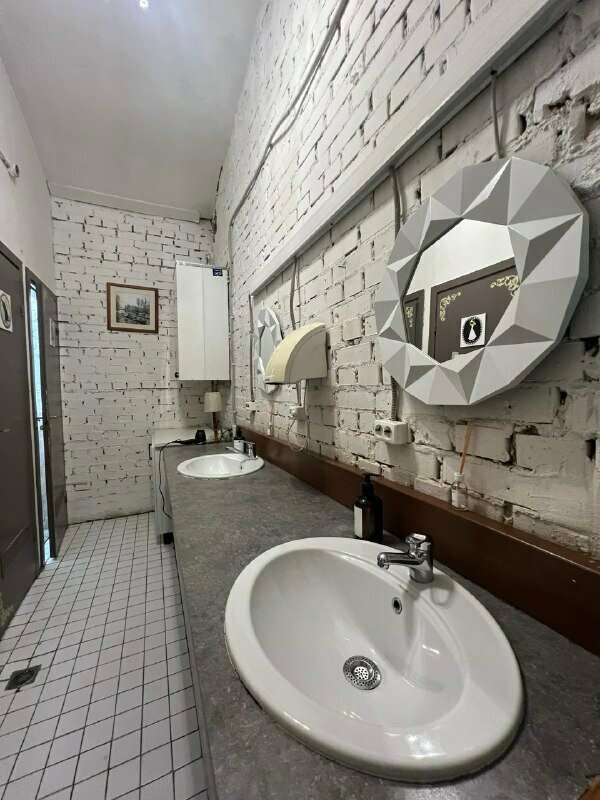 Улучшенный номер с двухъярусной кроватью  без окна