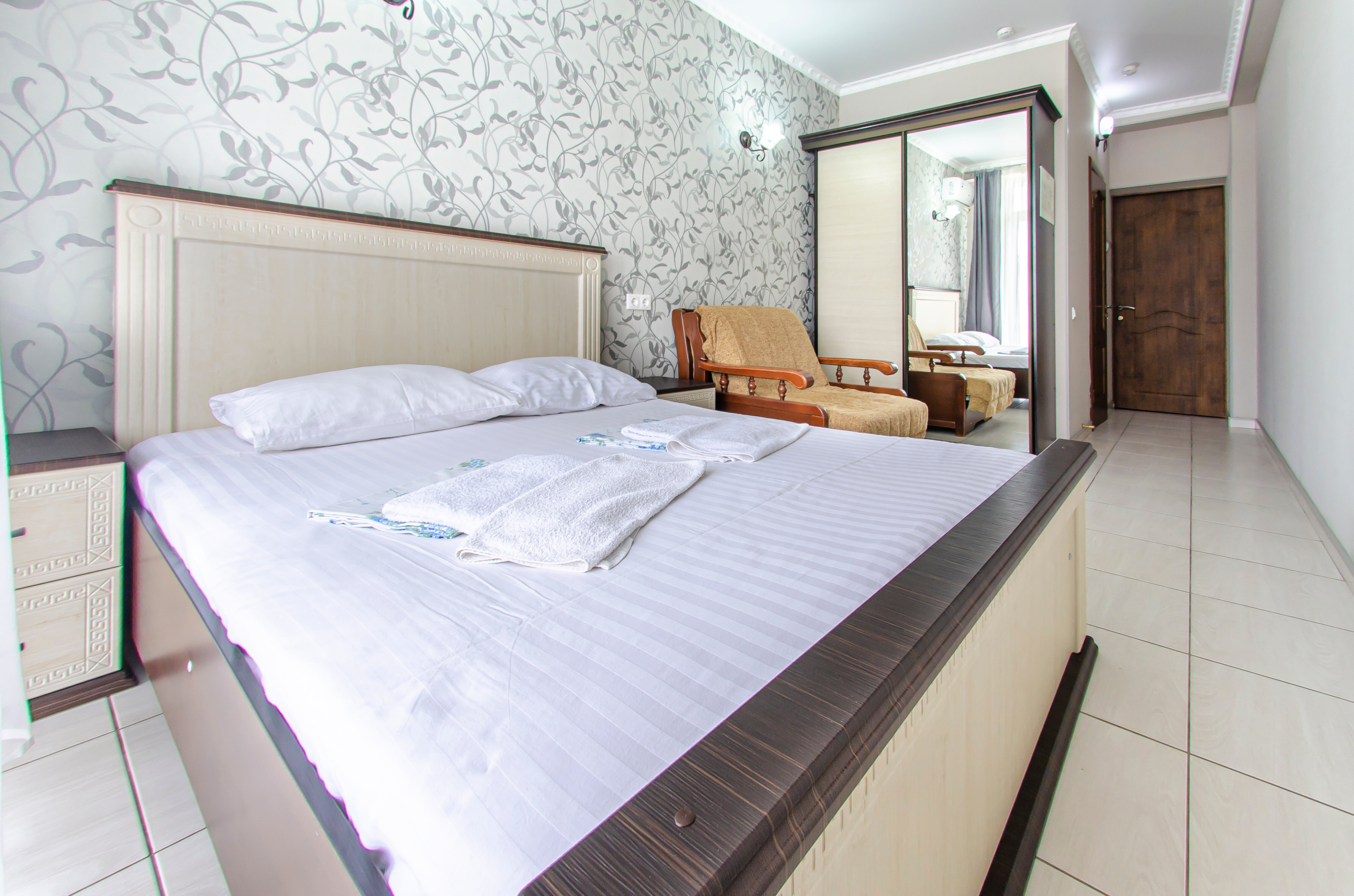 Большой двухместный номер с 1 кроватью