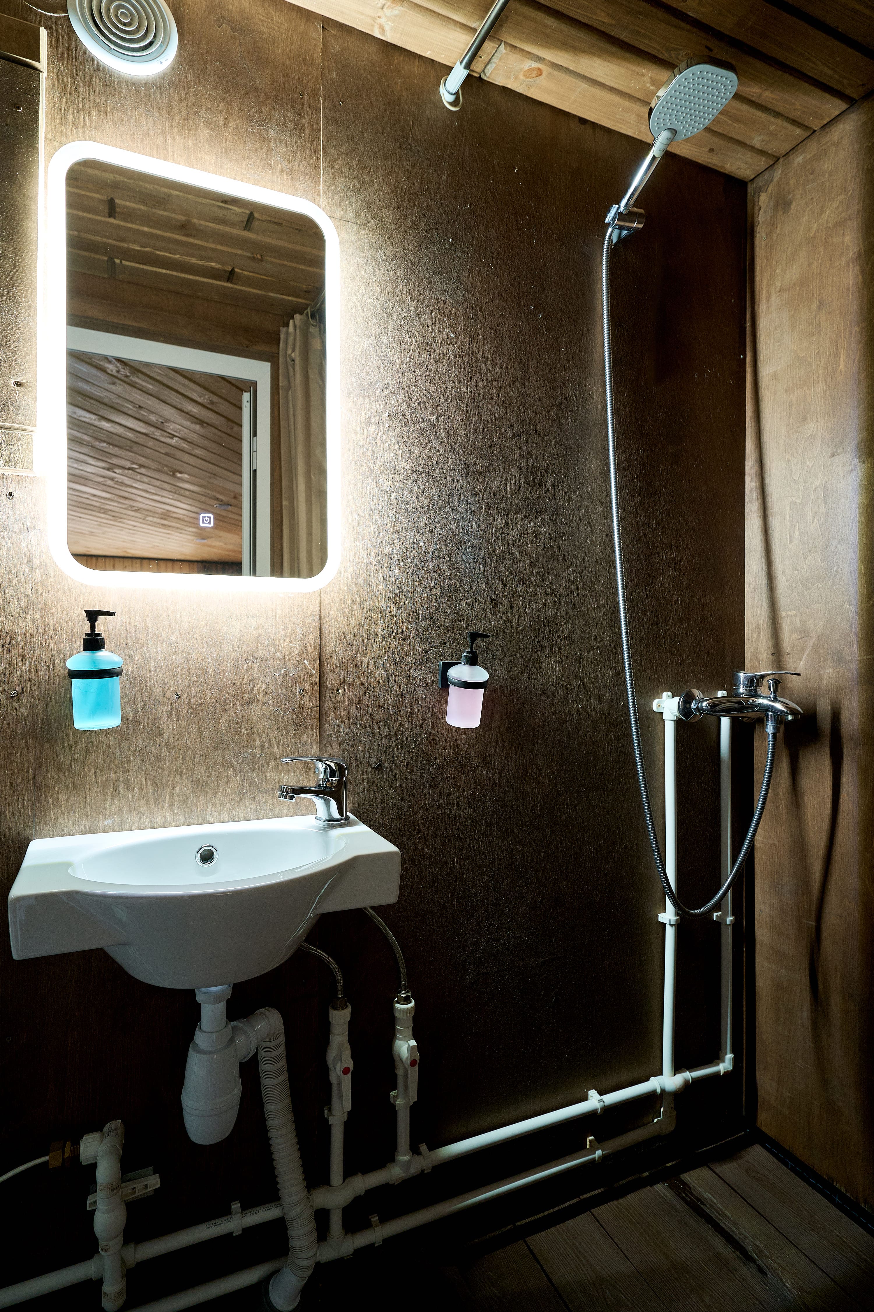 Двухместный номер Делюкс с 1 кроватью и душем