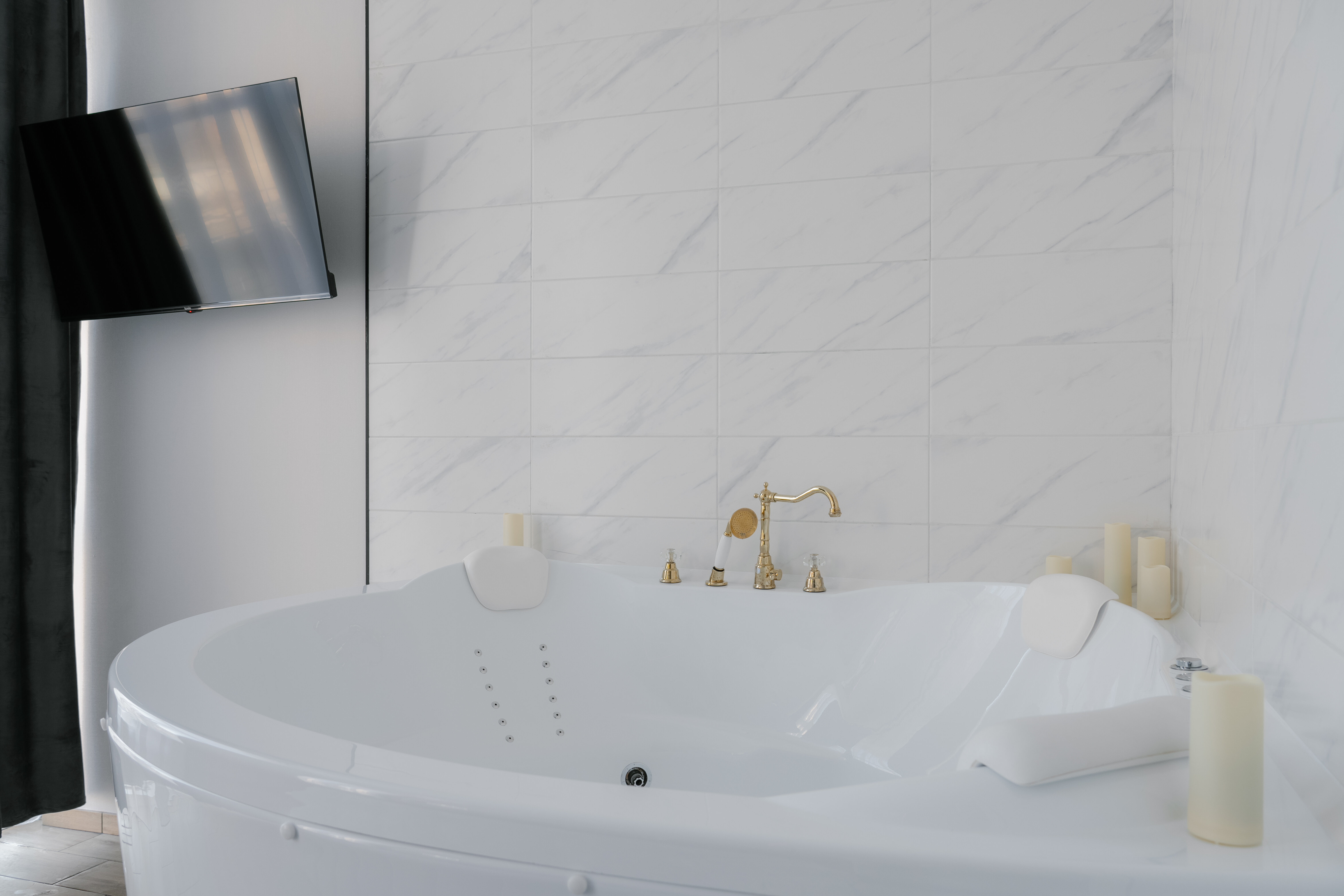 Суперлюкс с гидромассажной ванной