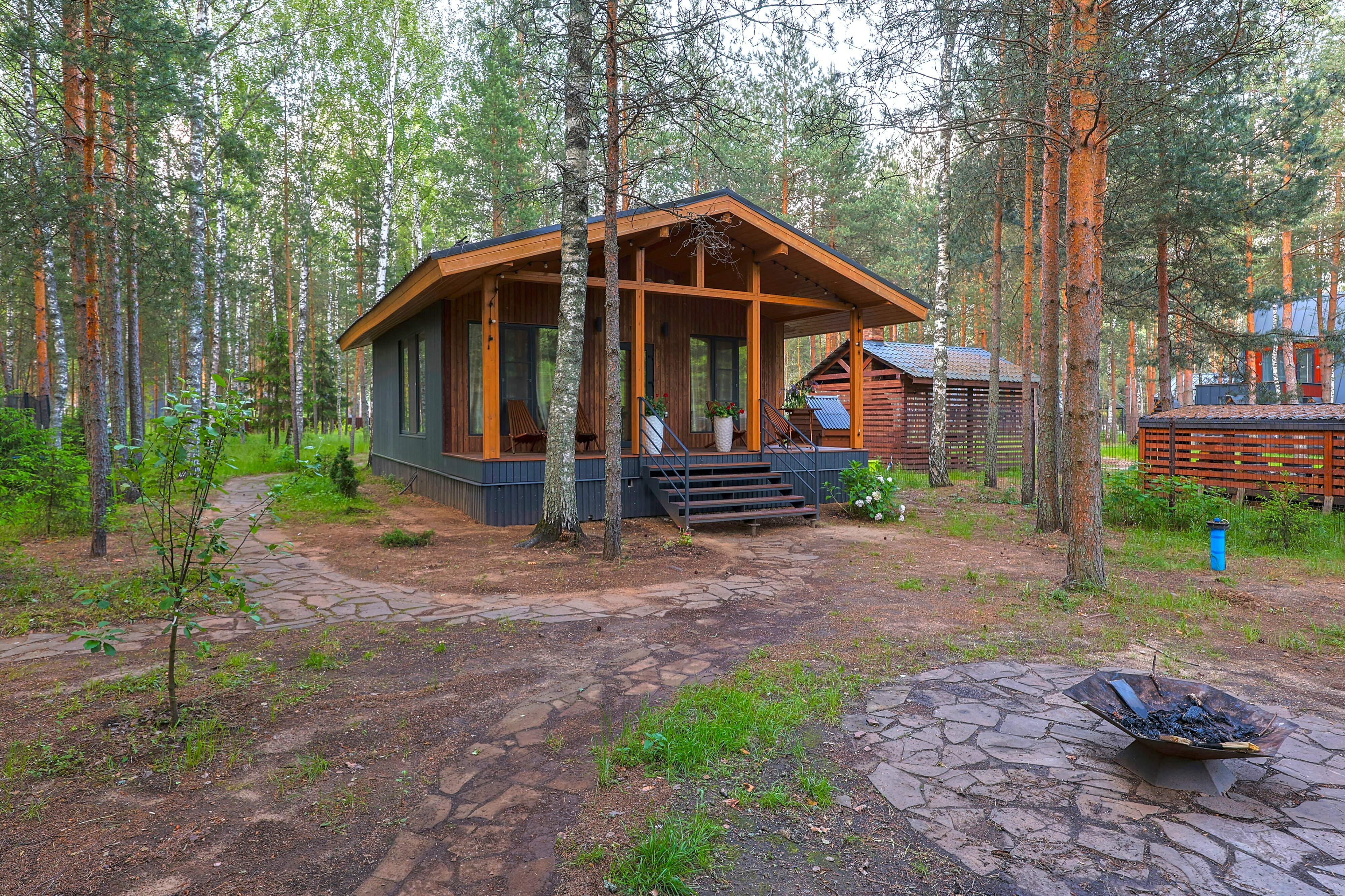 Коттедж с видом на лес