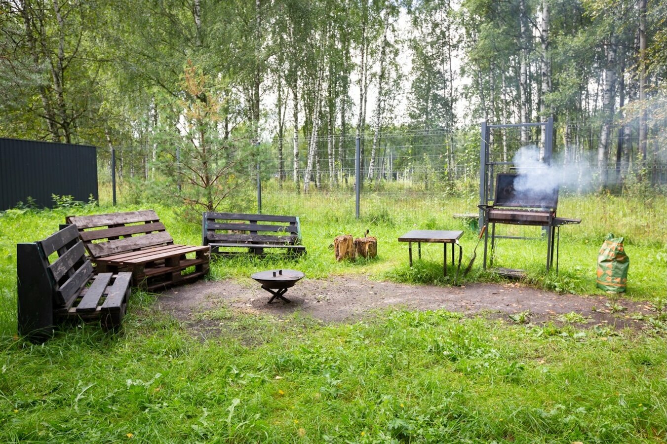 Коттедж с видом на лес