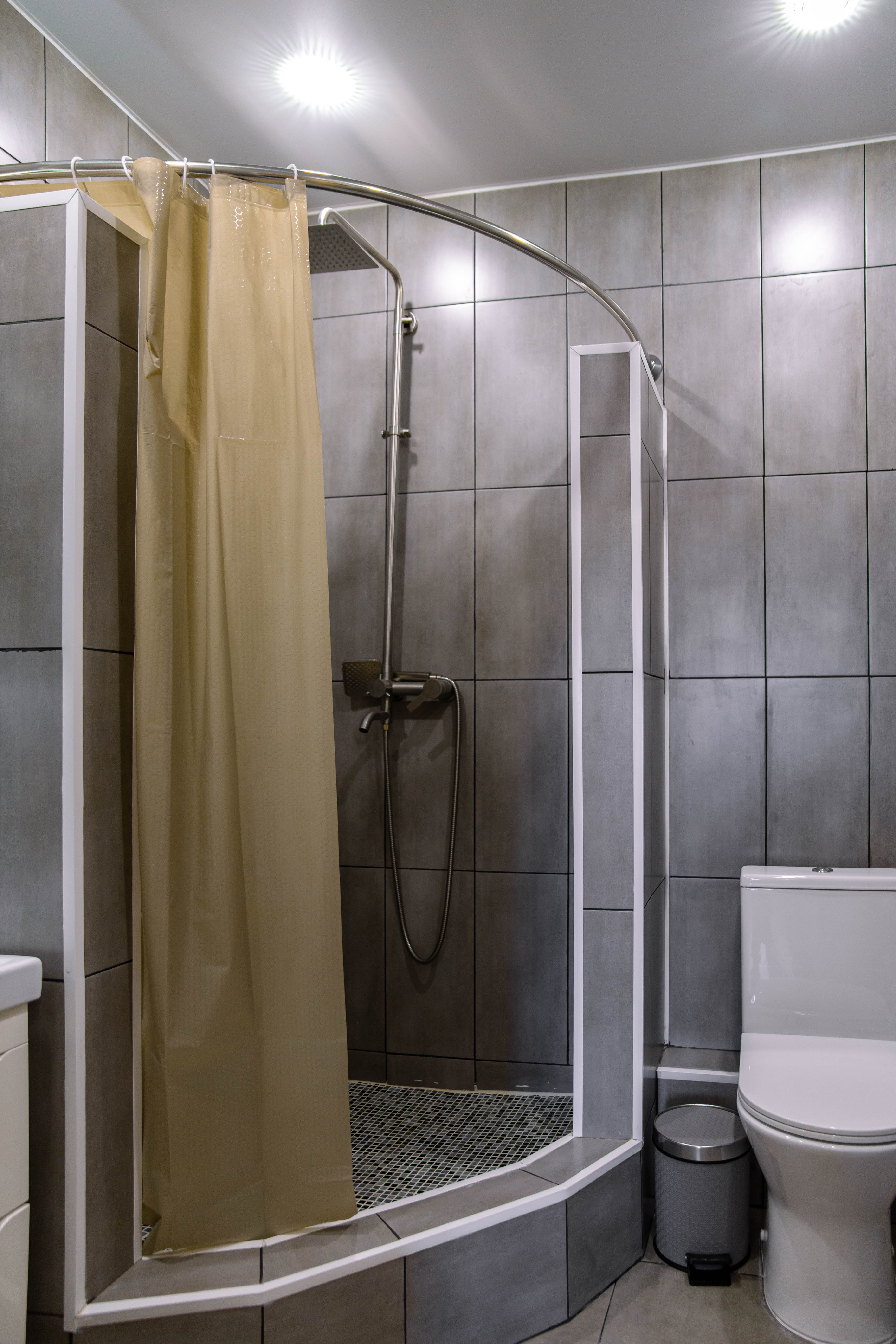 Коттедж 2 этажный с  6 спальнями