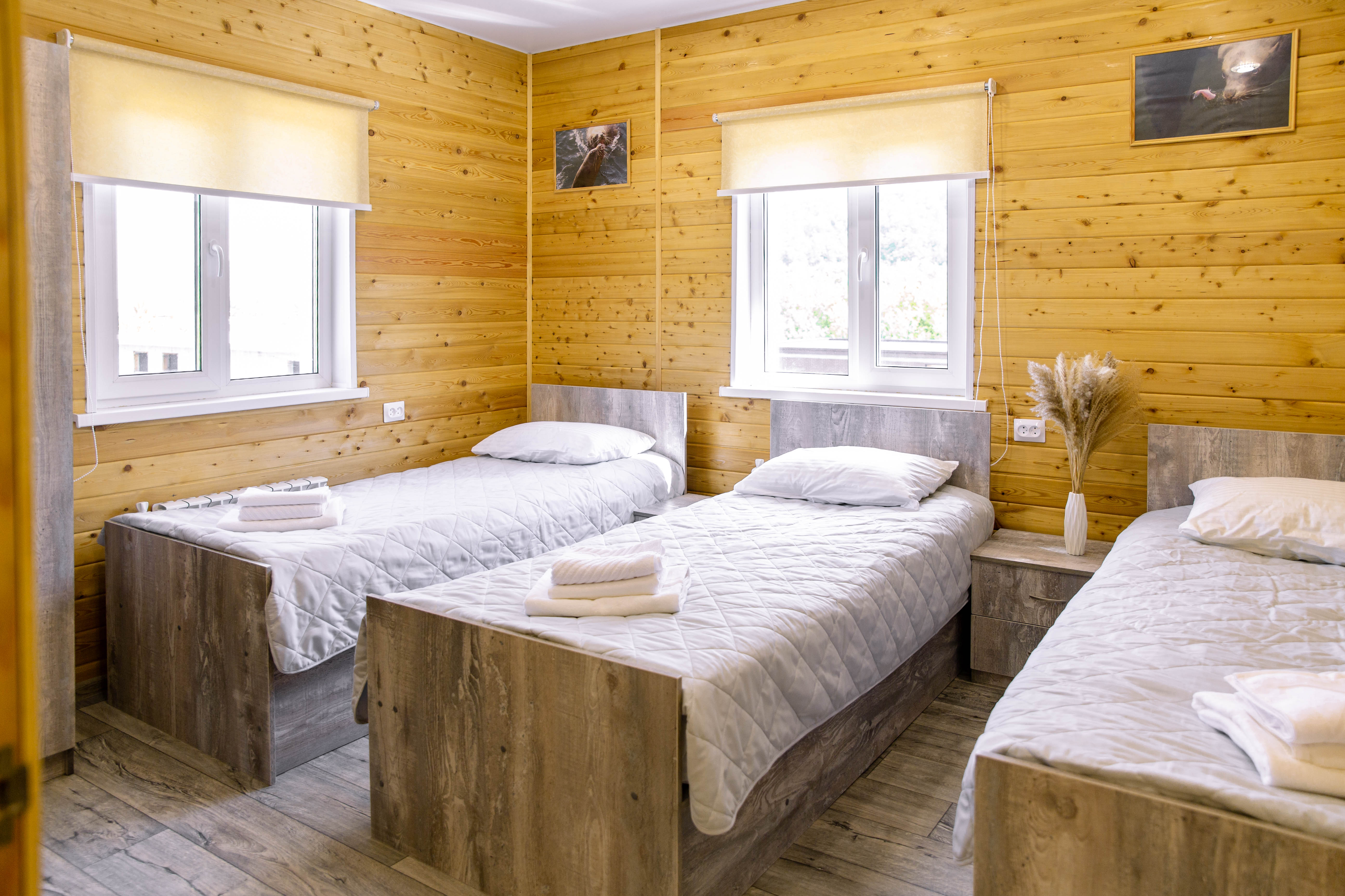 Коттедж 2 этажный с  6 спальнями