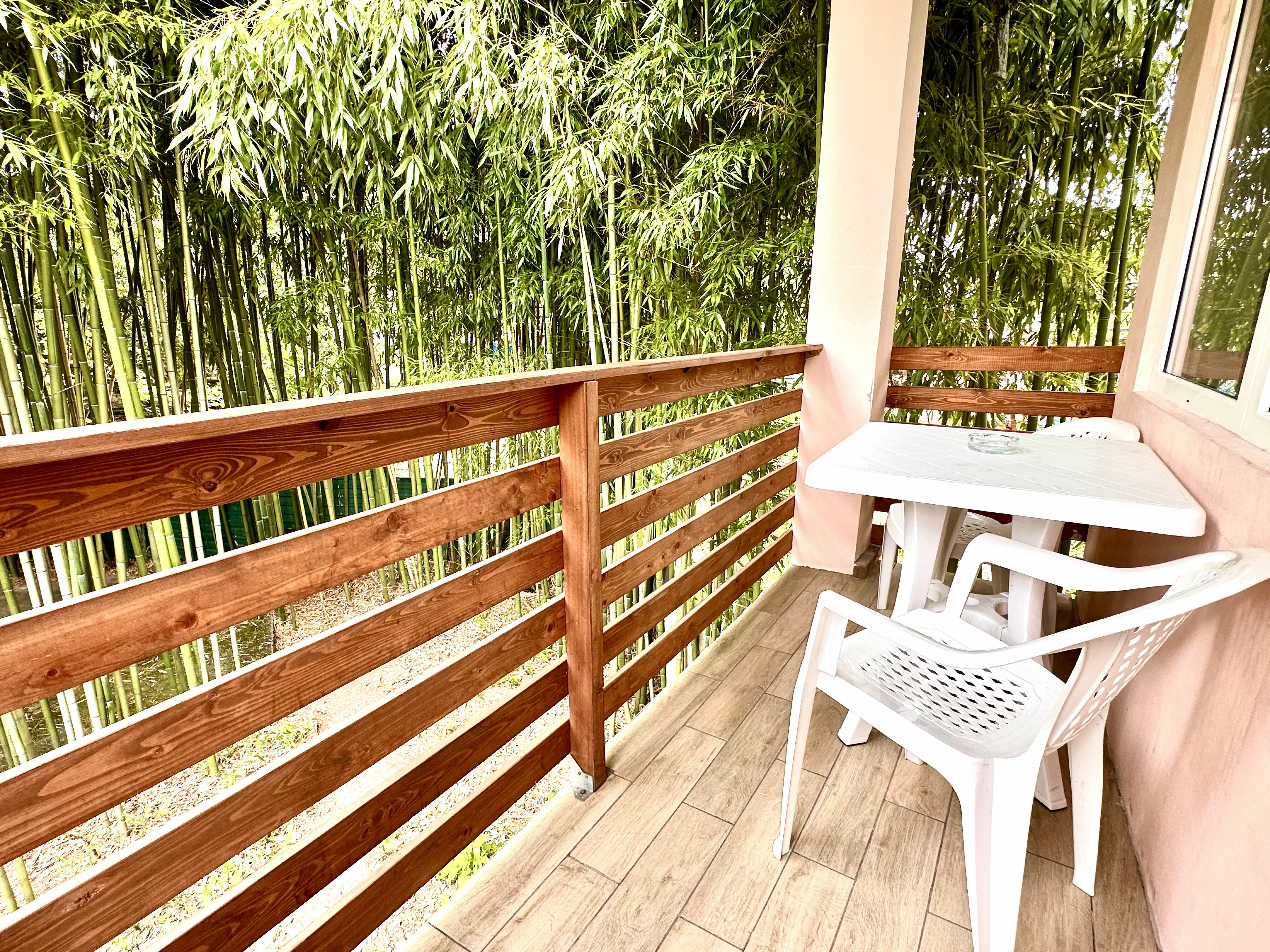 Четырехместный номер Комфорт с балконом