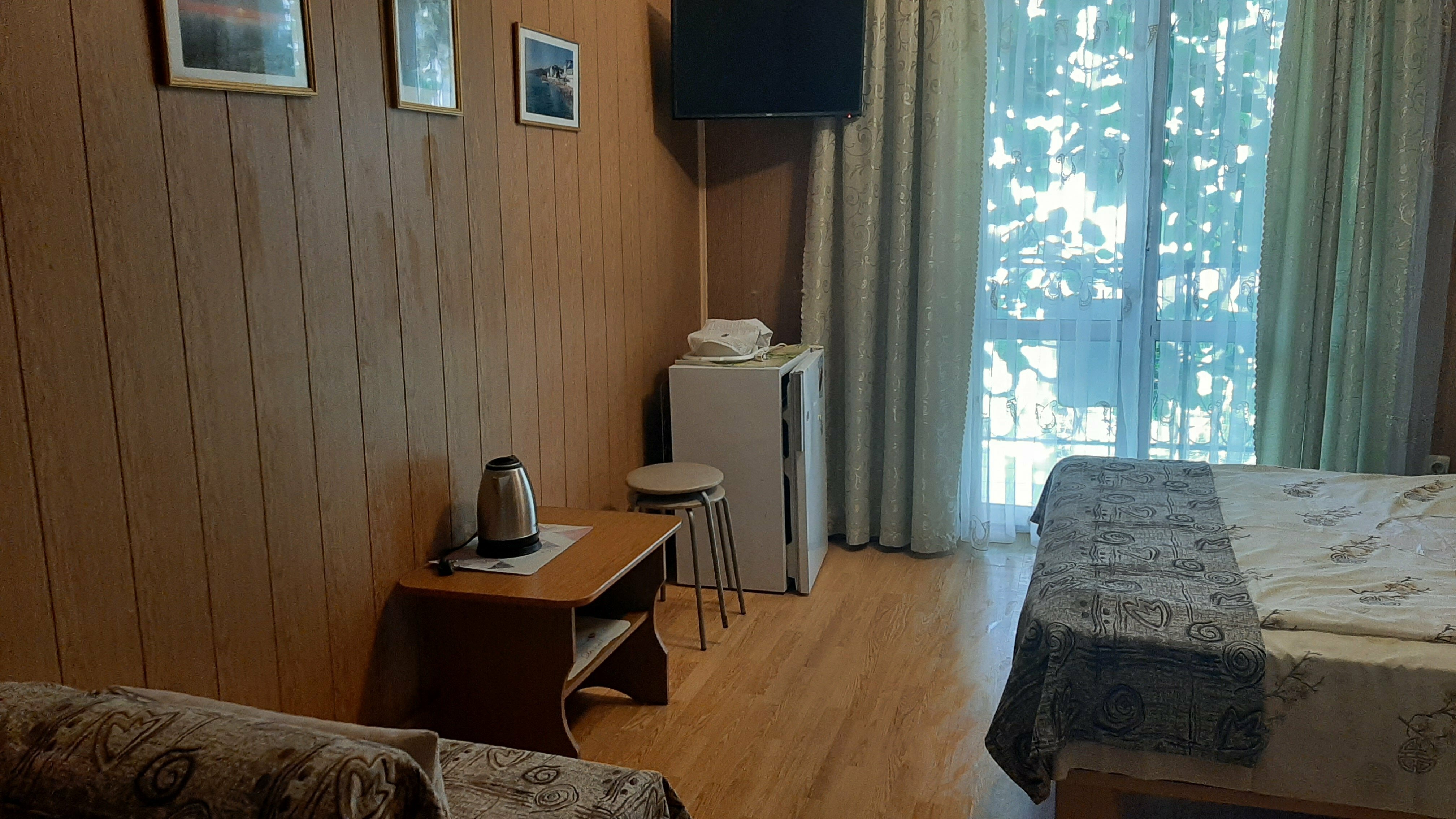 Трехместный номер с балконом