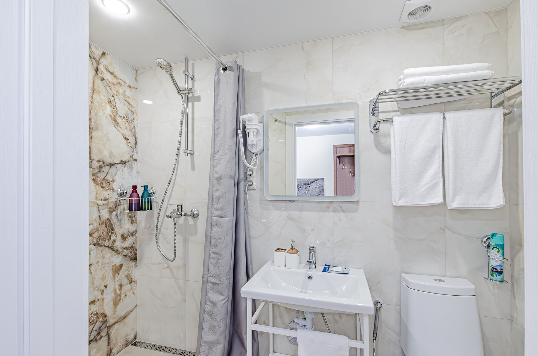 Двухместный номер-студия Делюкс с 1 кроватью