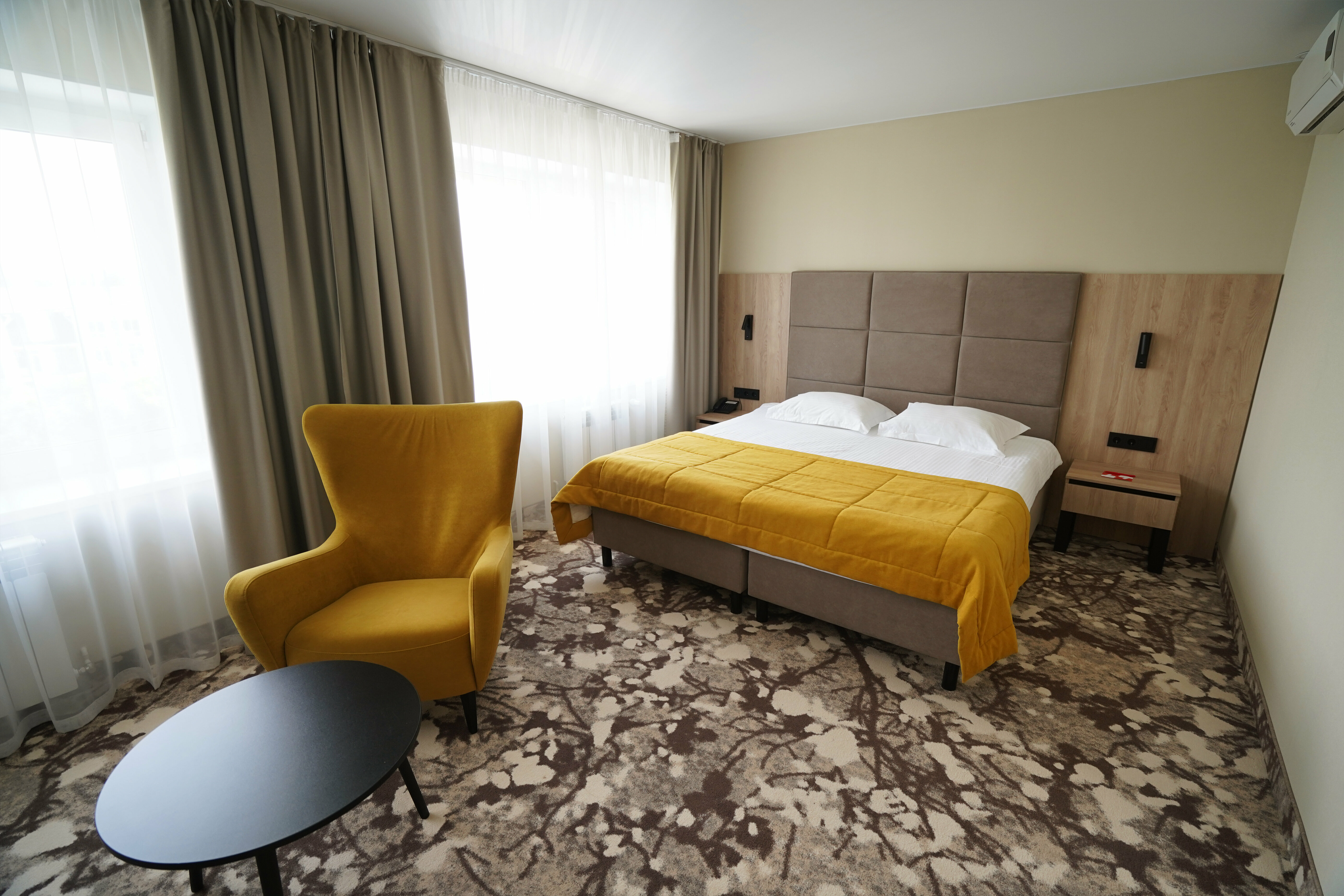 Делюкс (Deluxe)