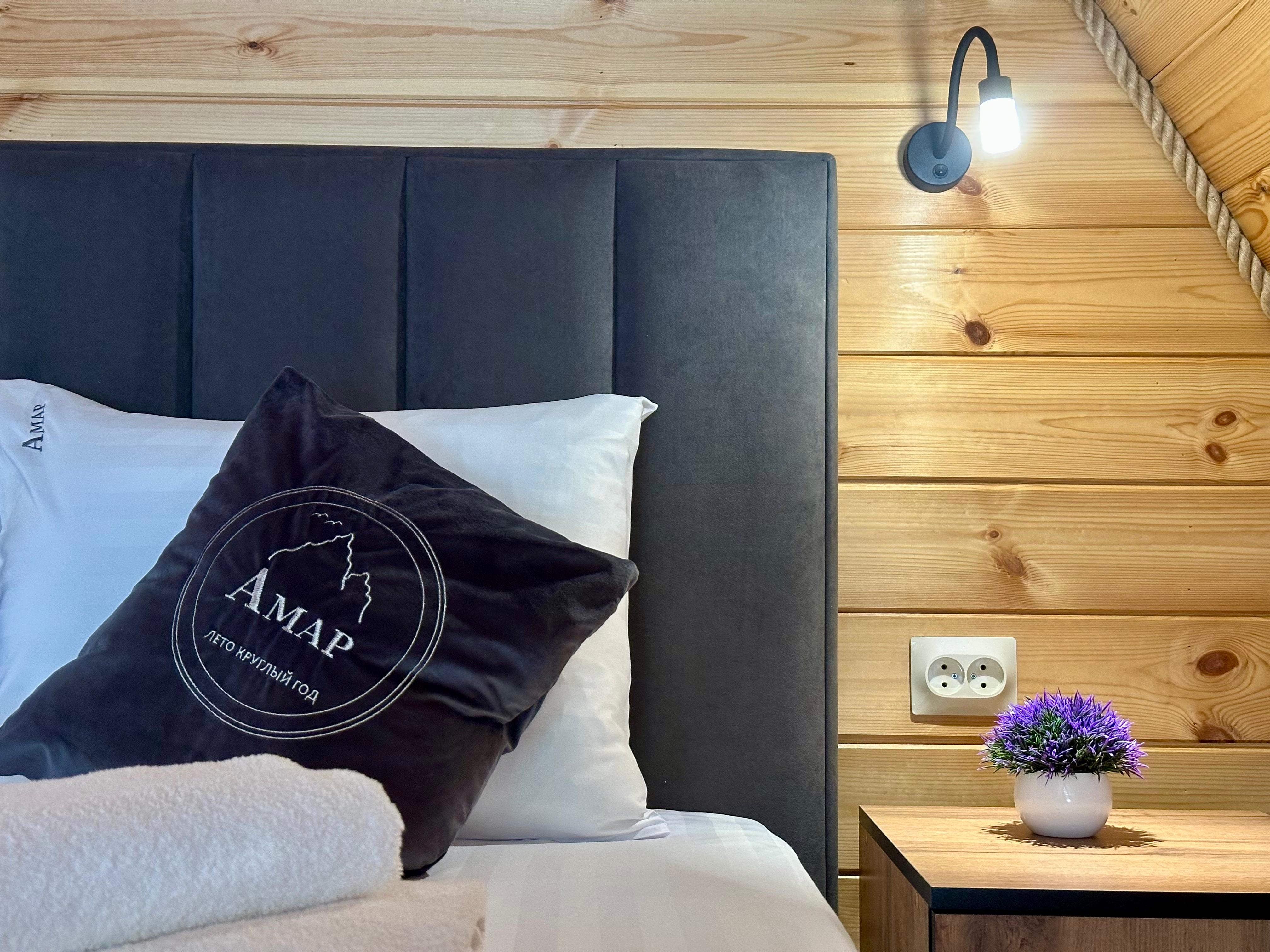 Семейный номер с видом на горы