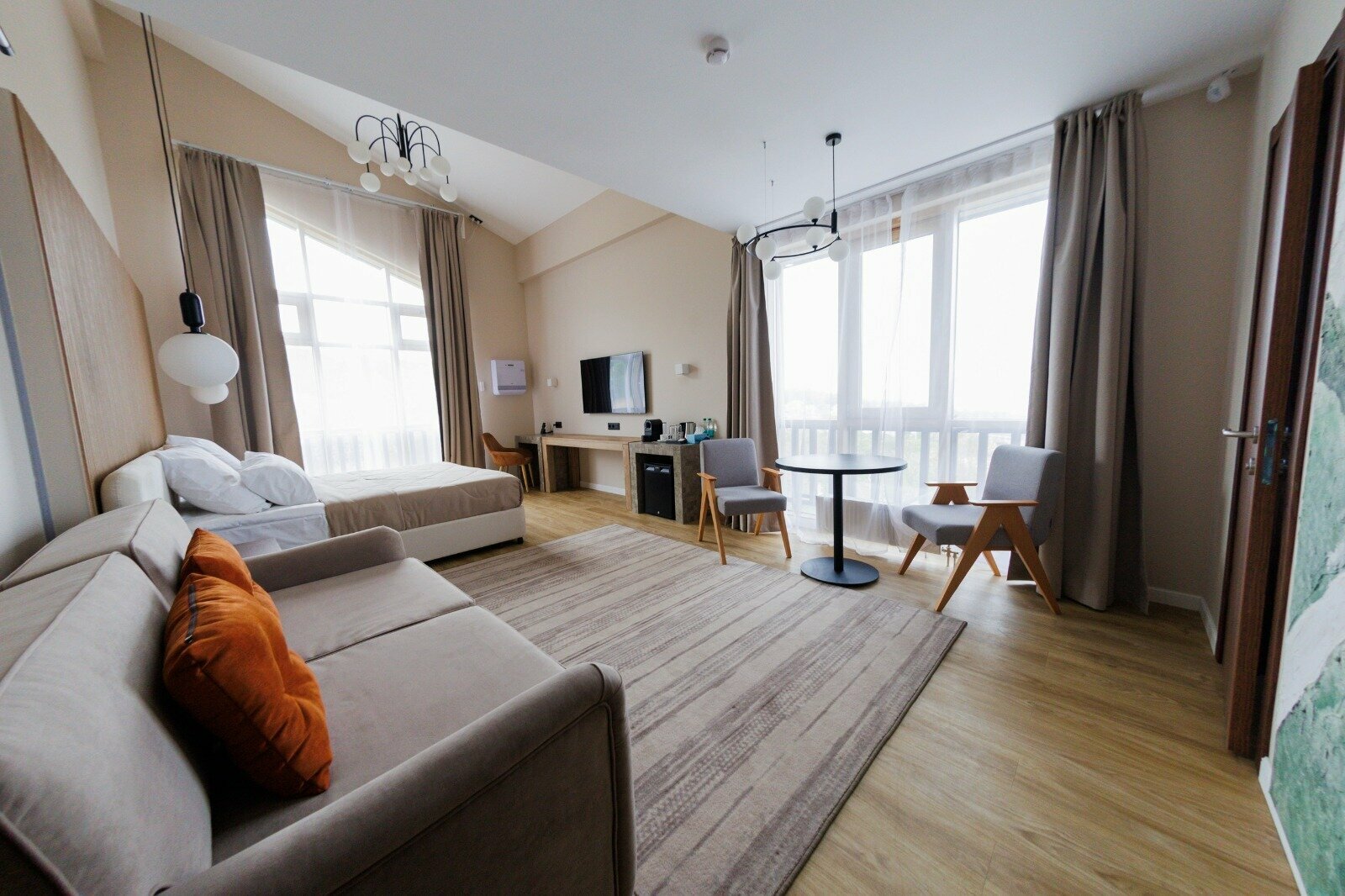 Улучшенный номер с кроватью размера «king-size» или 2 отдельными кроватями