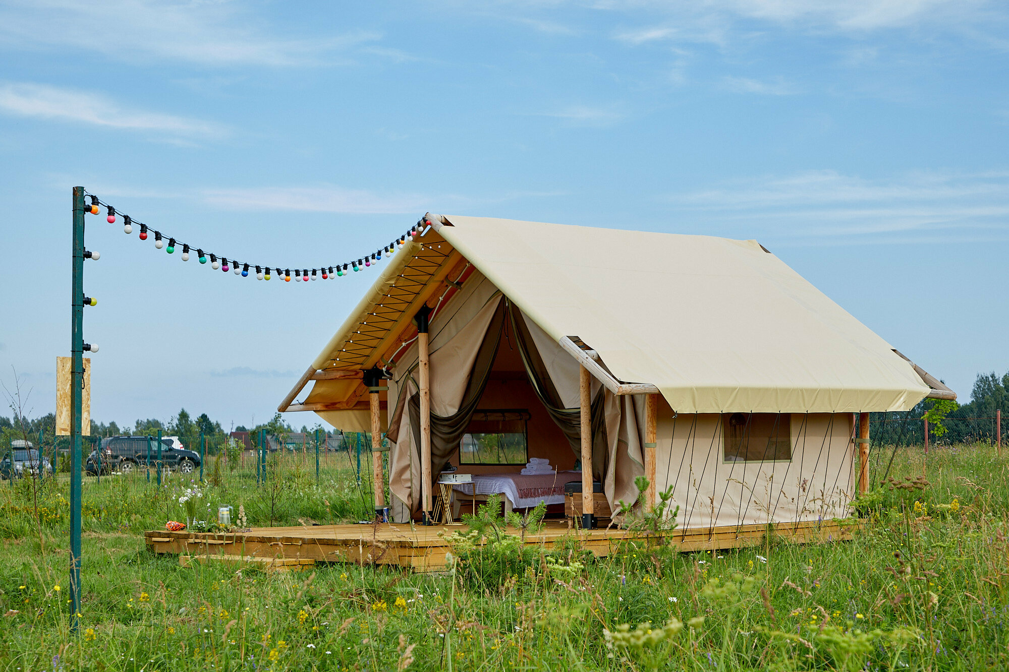 Двухместный Сафари-тент с 2 одноместными кроватями