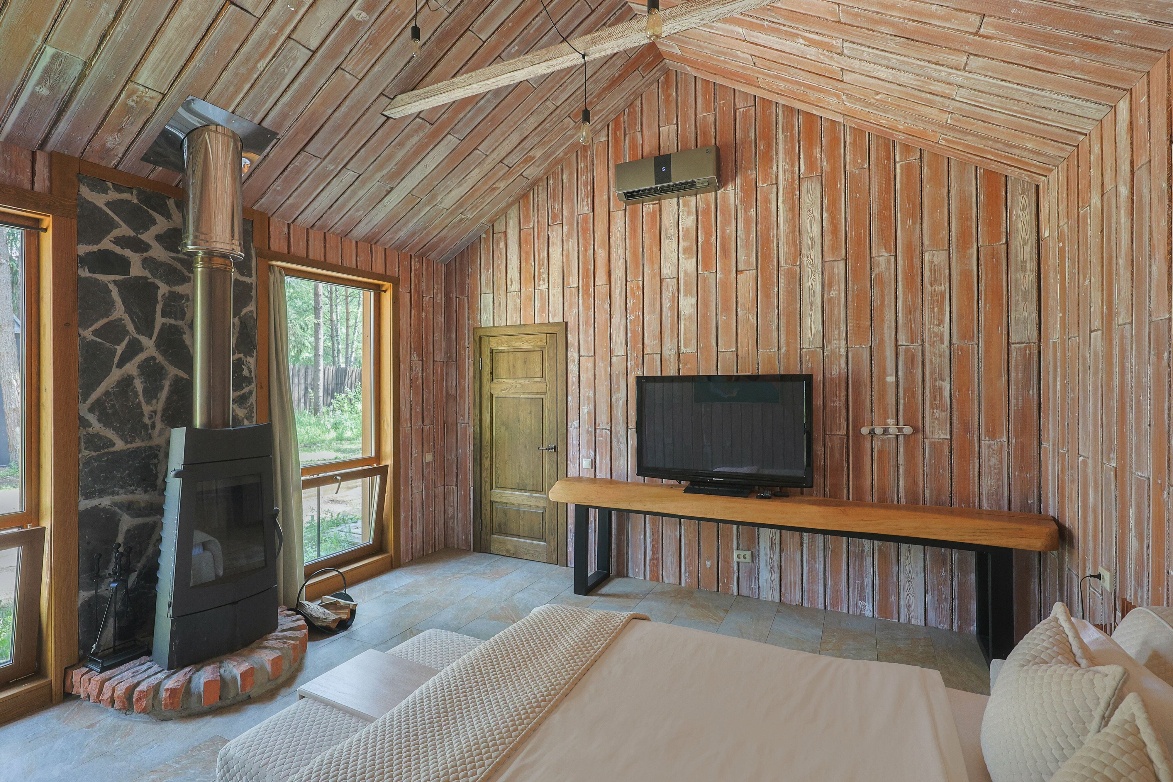 Коттедж с видом на озеро