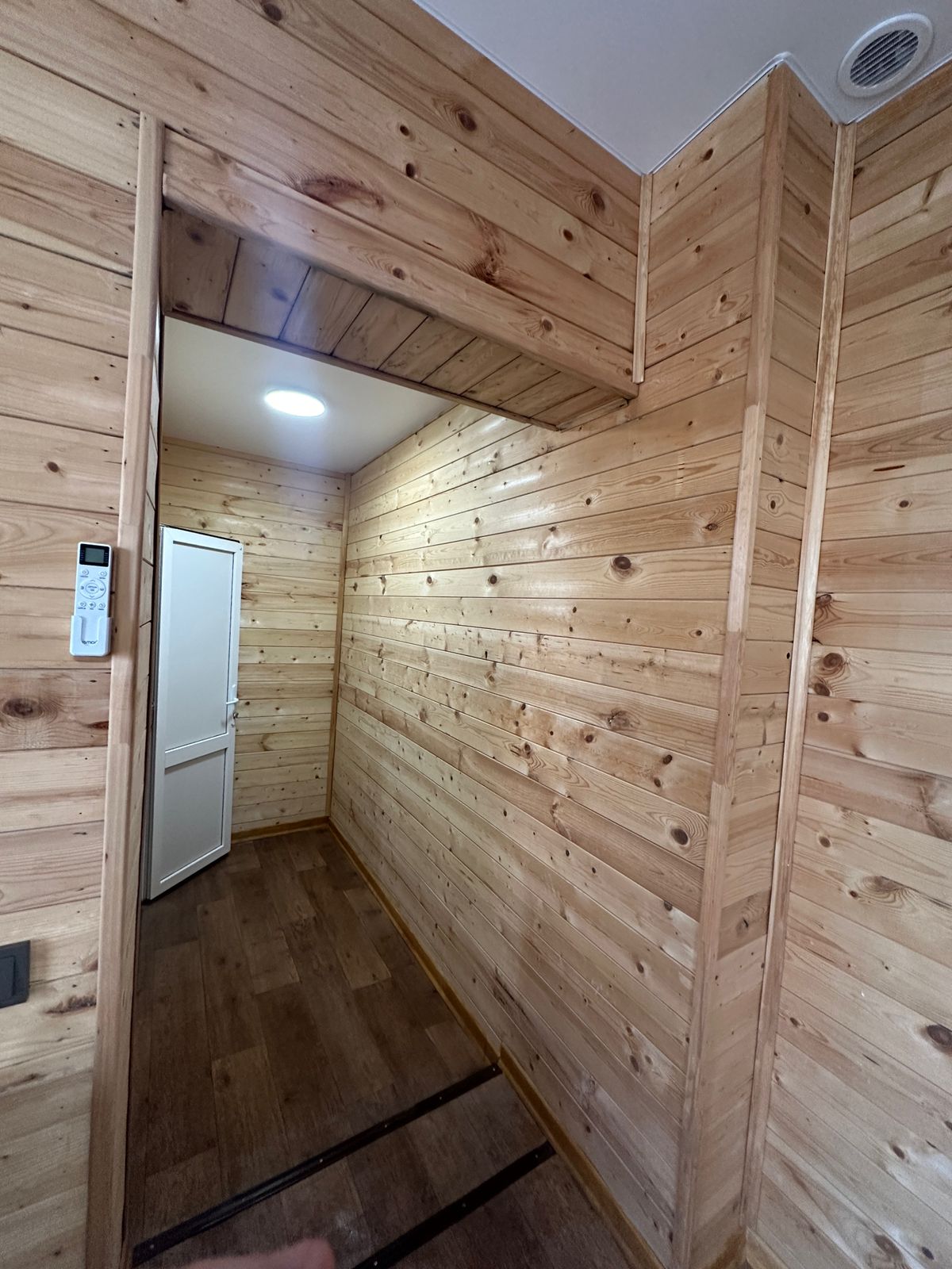 Трехместный номер с видом на горы