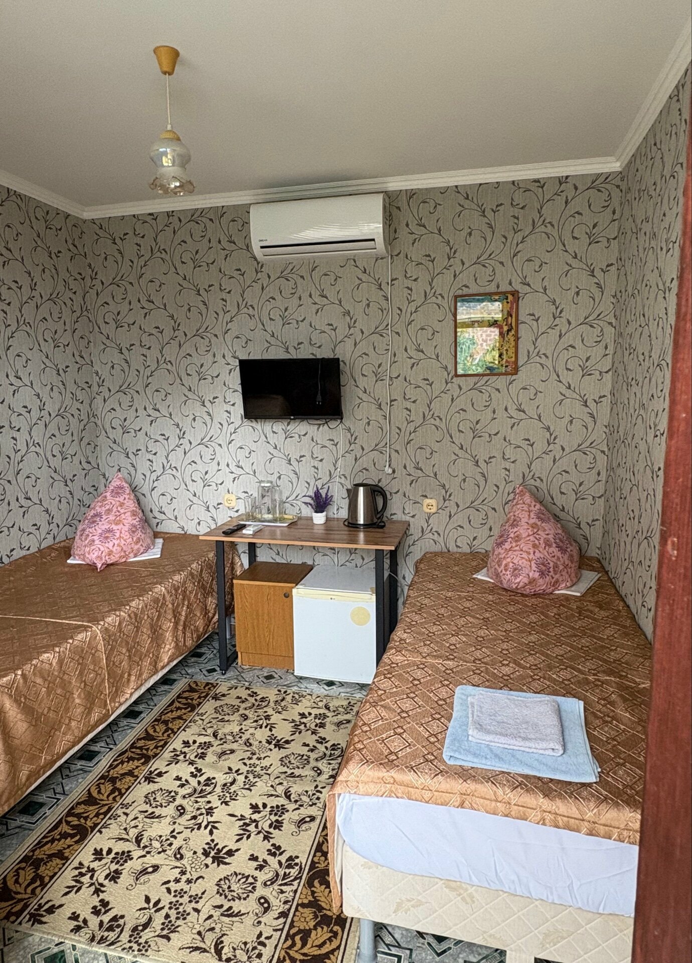 Двухместный номер с 2 отдельными кроватями и ванной