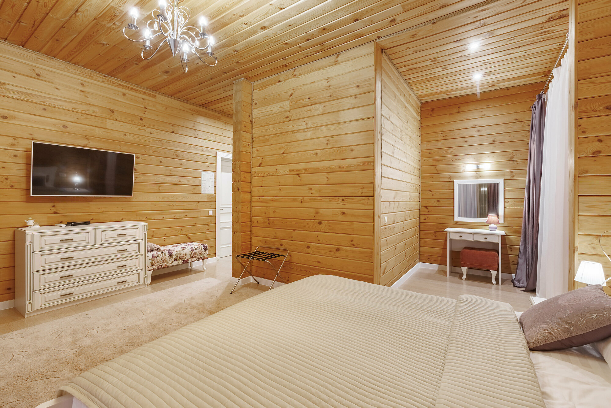 Улучшенный двухместный номер с 1 кроватью