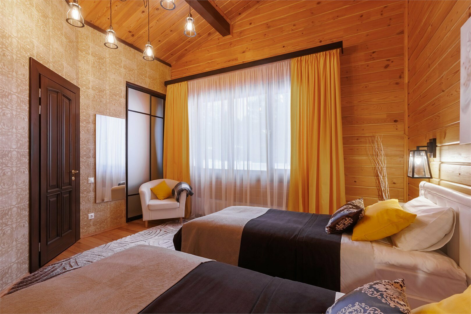 Улучшенный двухместный номер с 2 отдельными кроватями