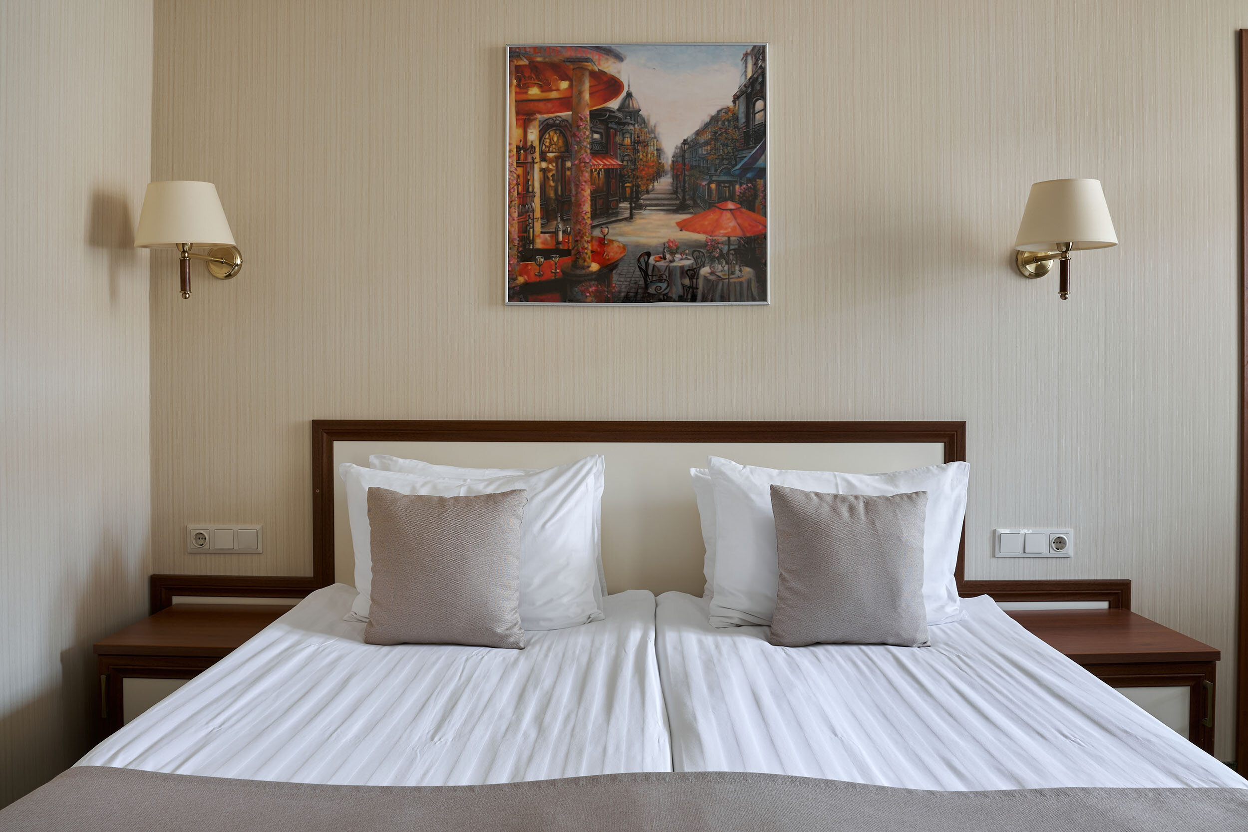 Полулюкс Панорамный Грей Инн