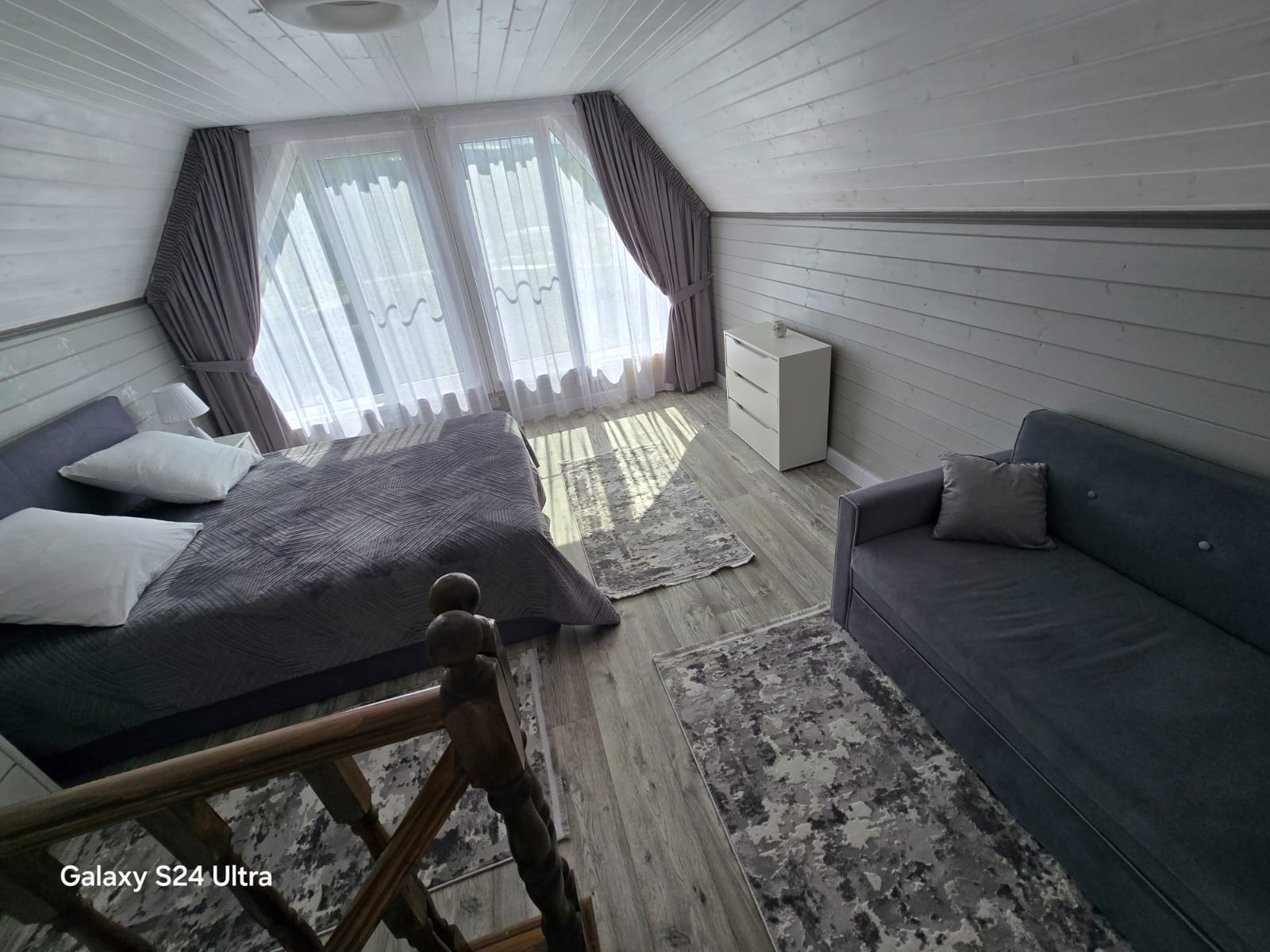 Семейный номер с видом на горы