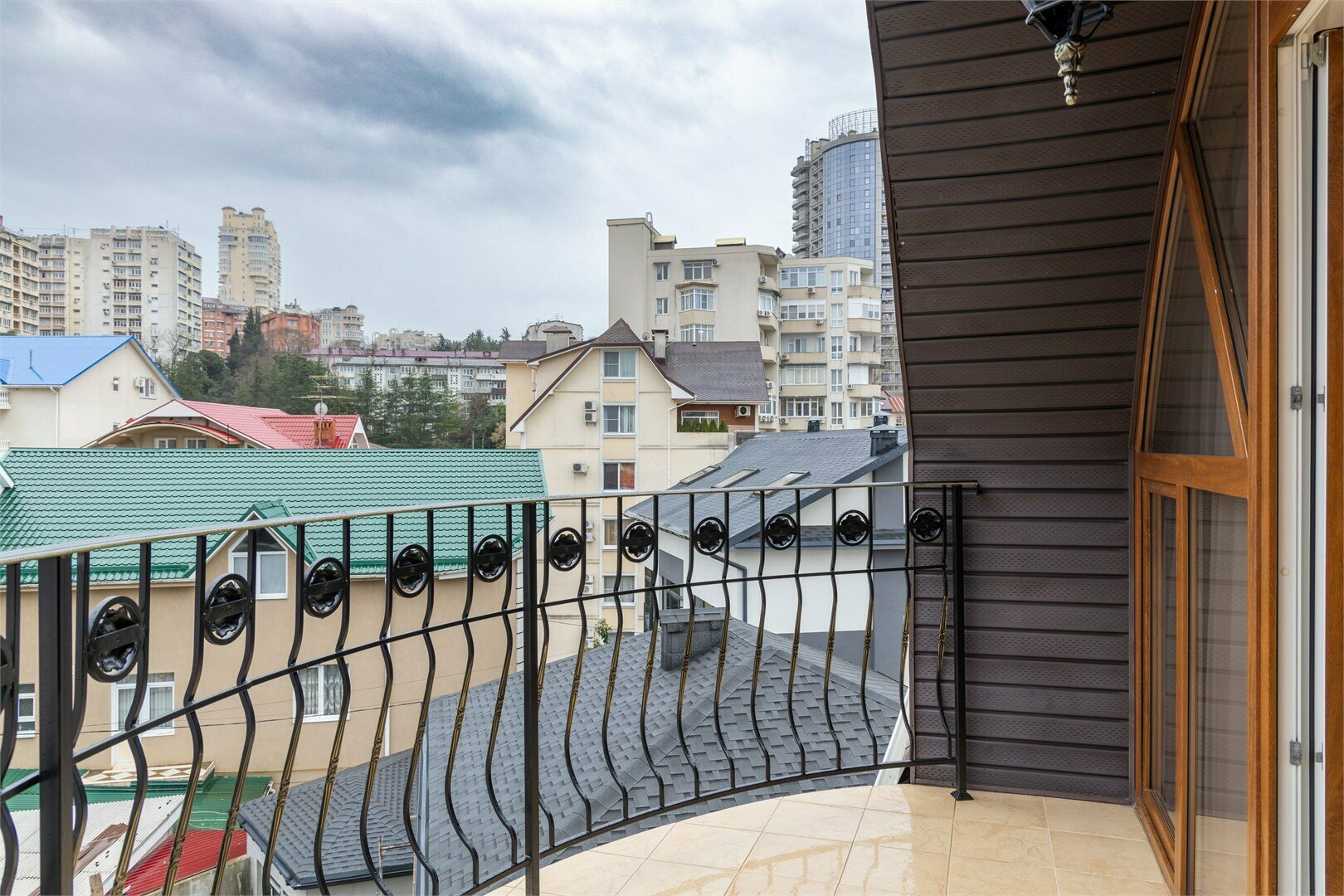 Люкс с балконом с видом на город