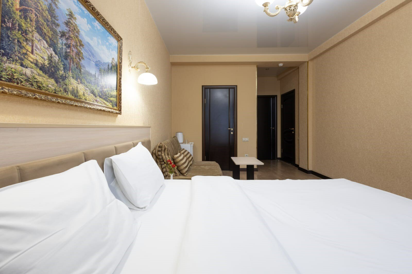 Семейный без балкона