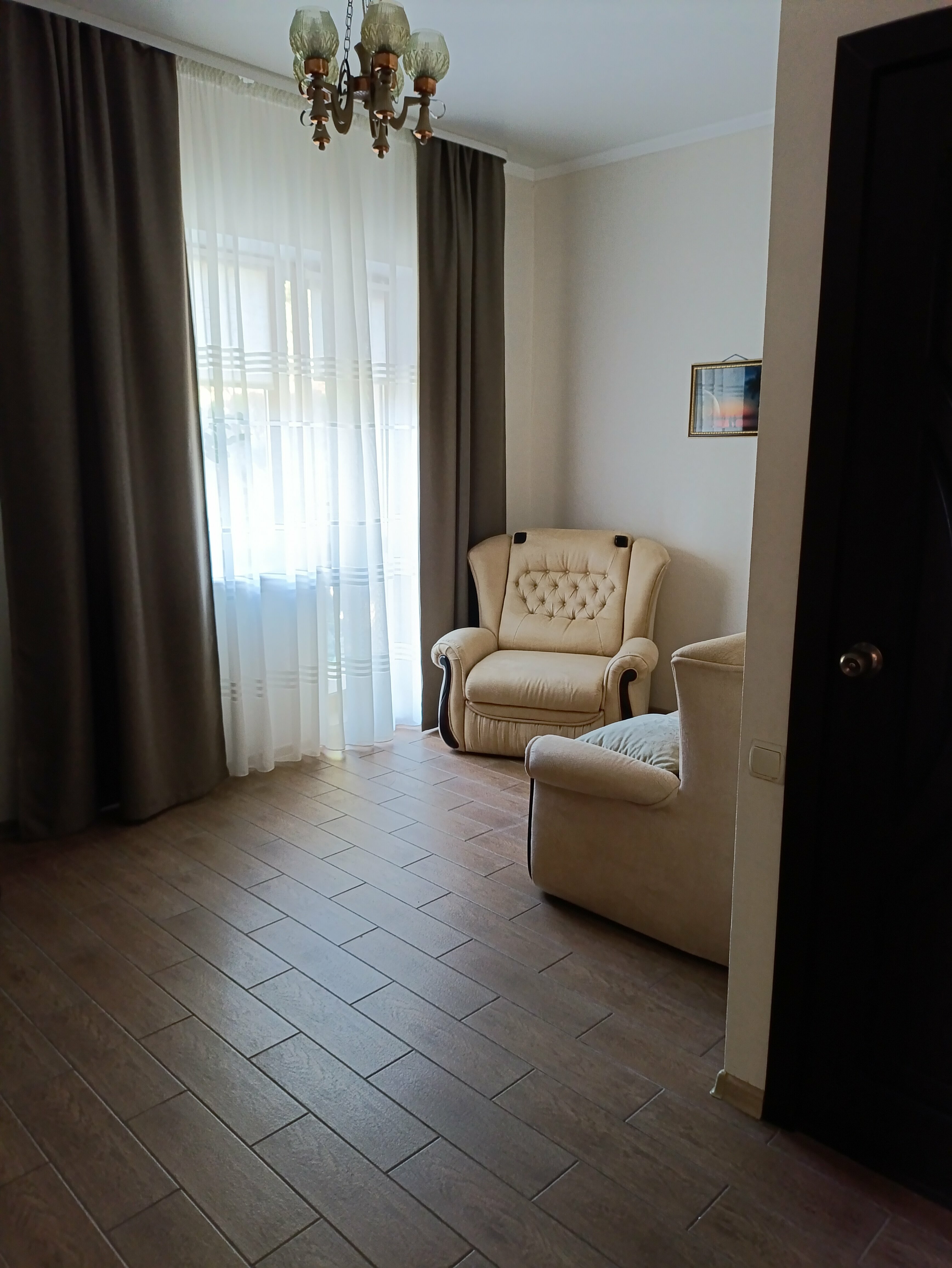 Cемейный номер с собственной ванной комнатой