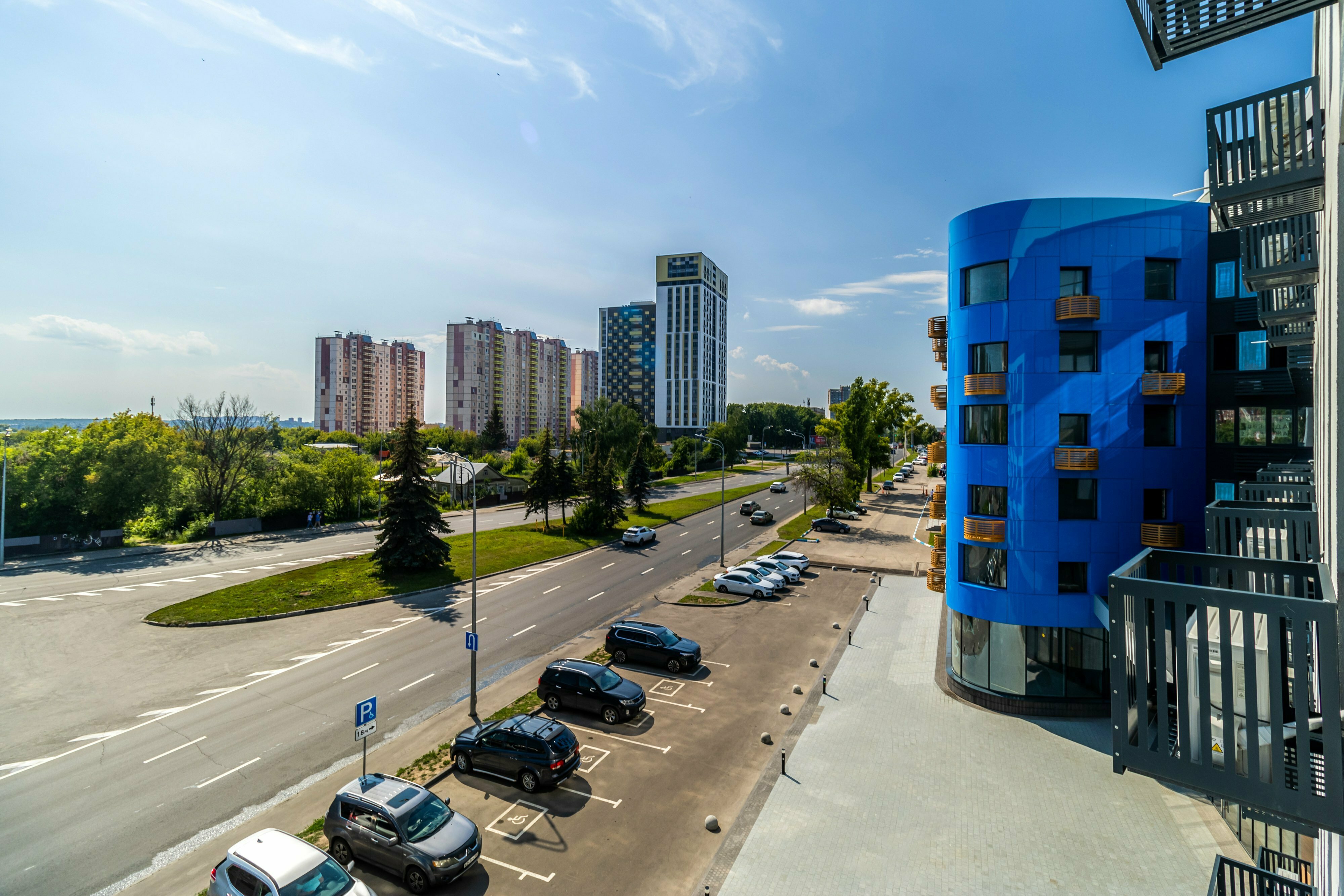 Студия Aurora с видом на город