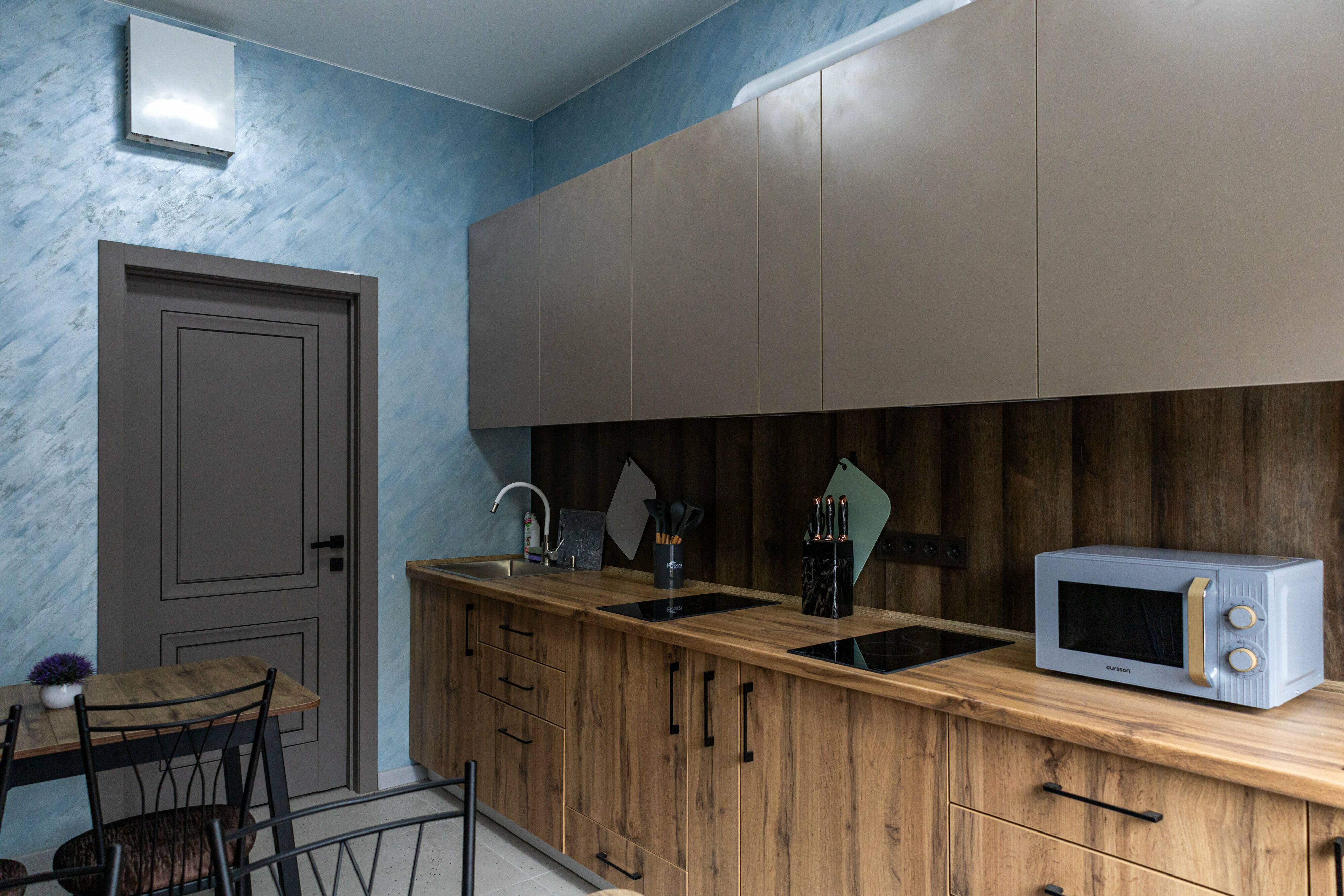 Трехместный номер "Комфорт" с балконом