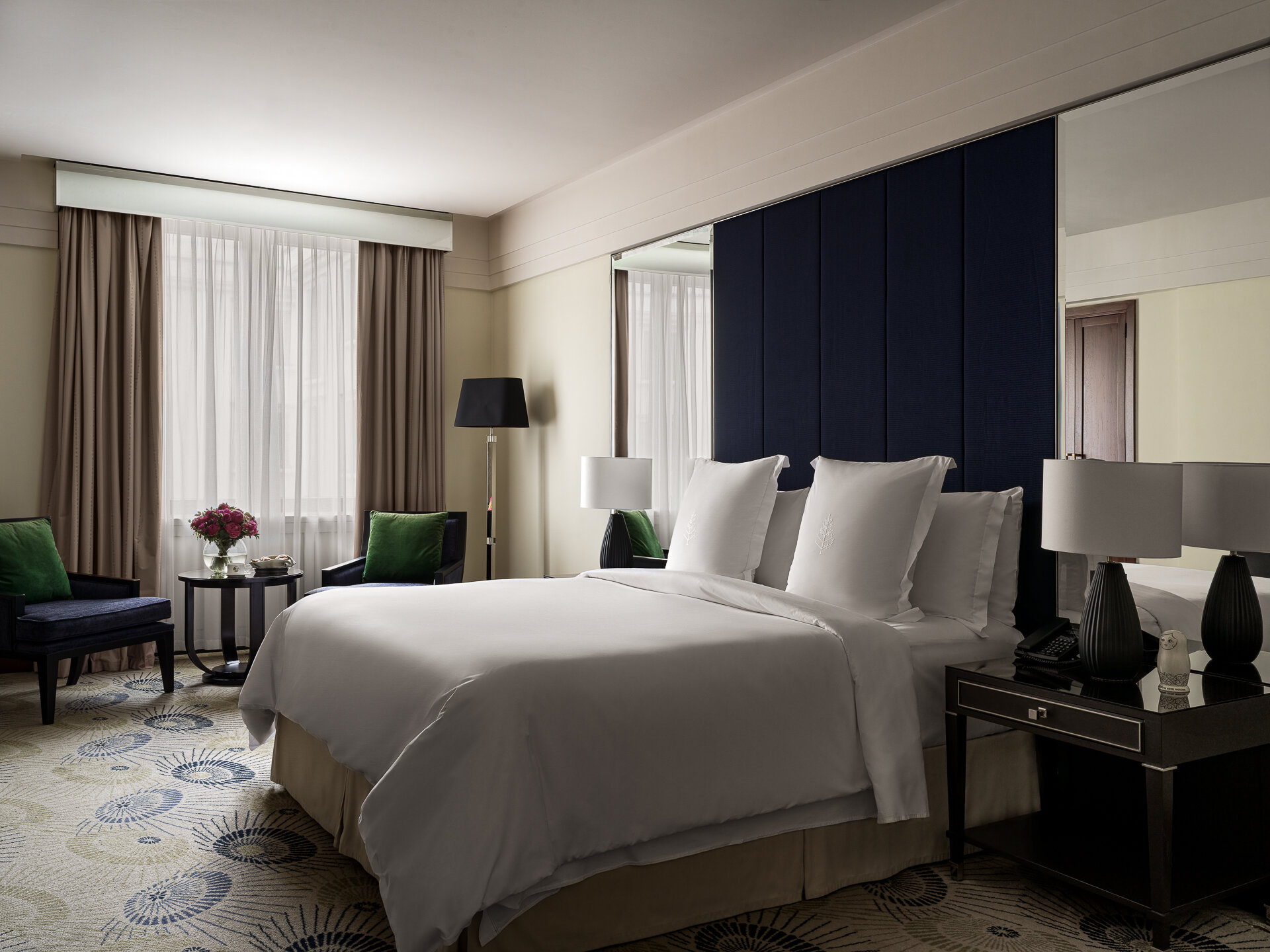 НОМЕР "ДЕЛЮКС КИНГ"