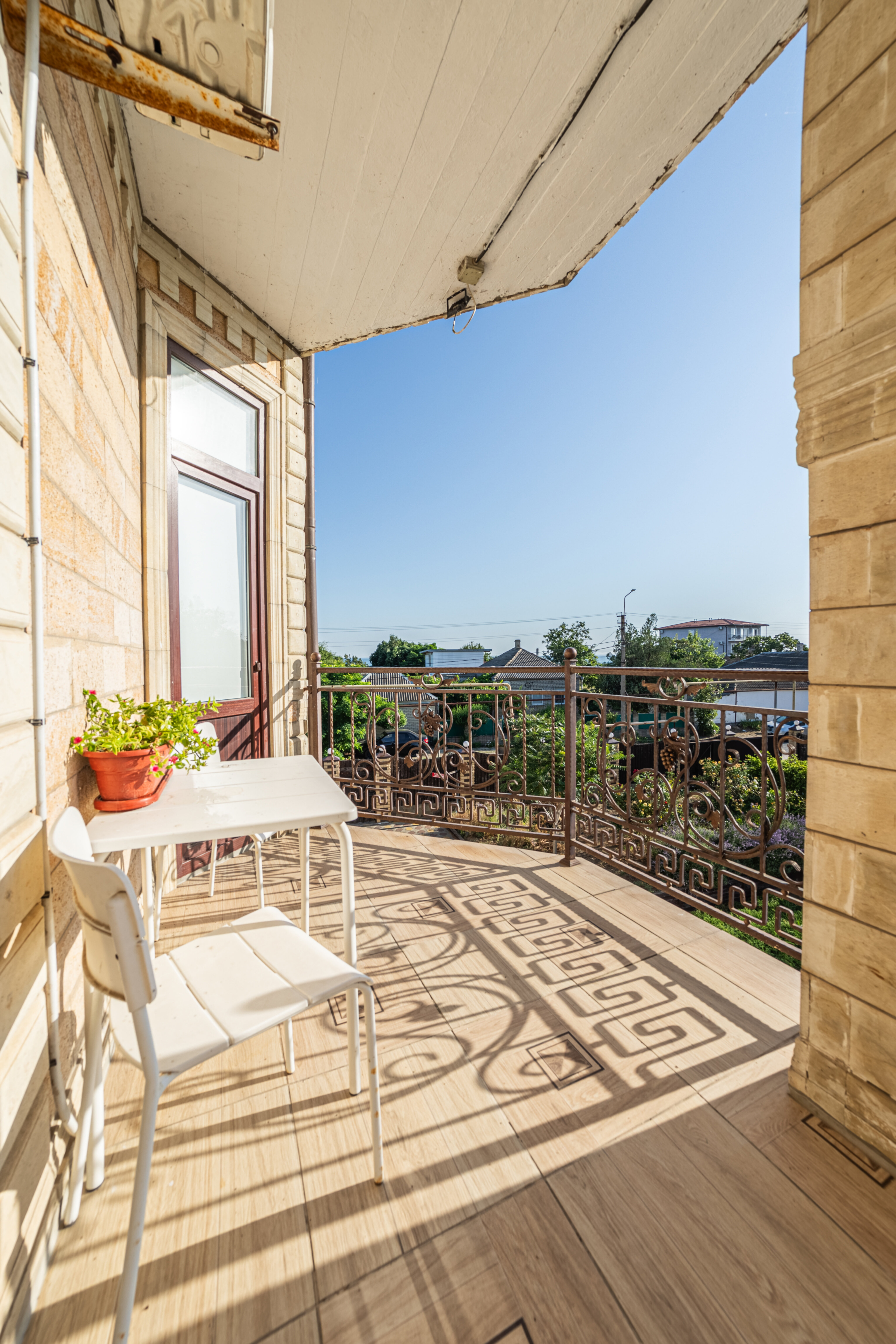 Четырехместный номер с балконом