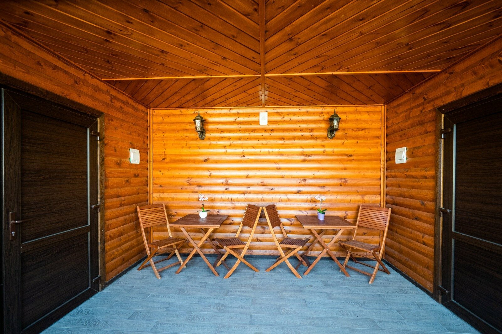 2+1 местный номер (деревянный коттедж)