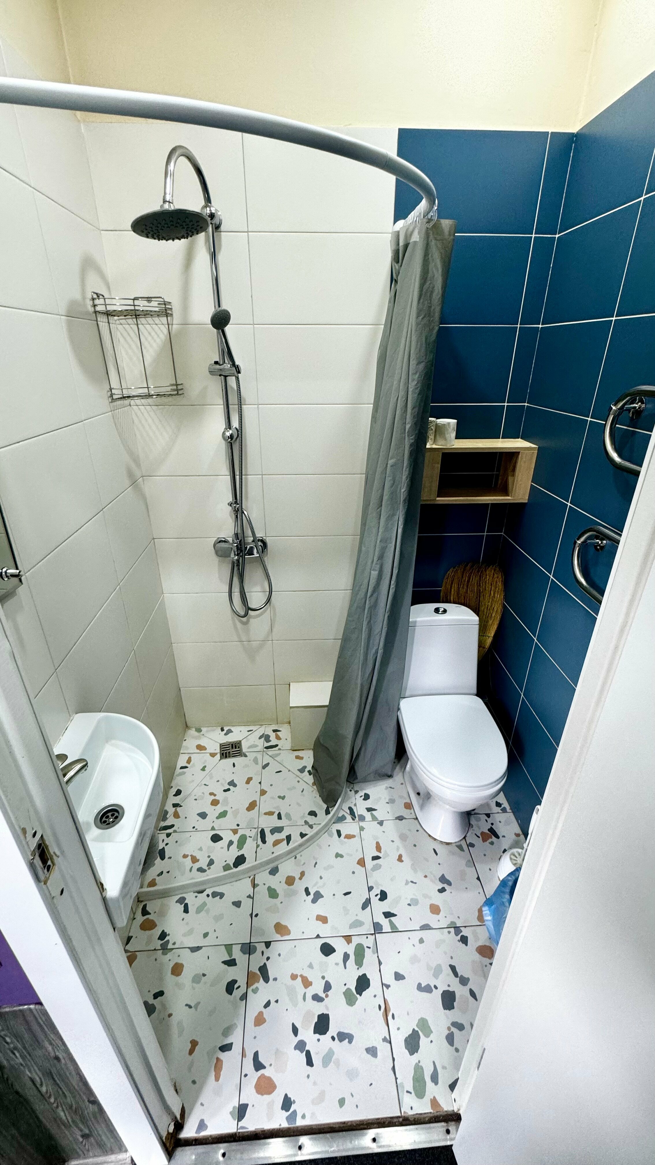 Семейный номер с душем