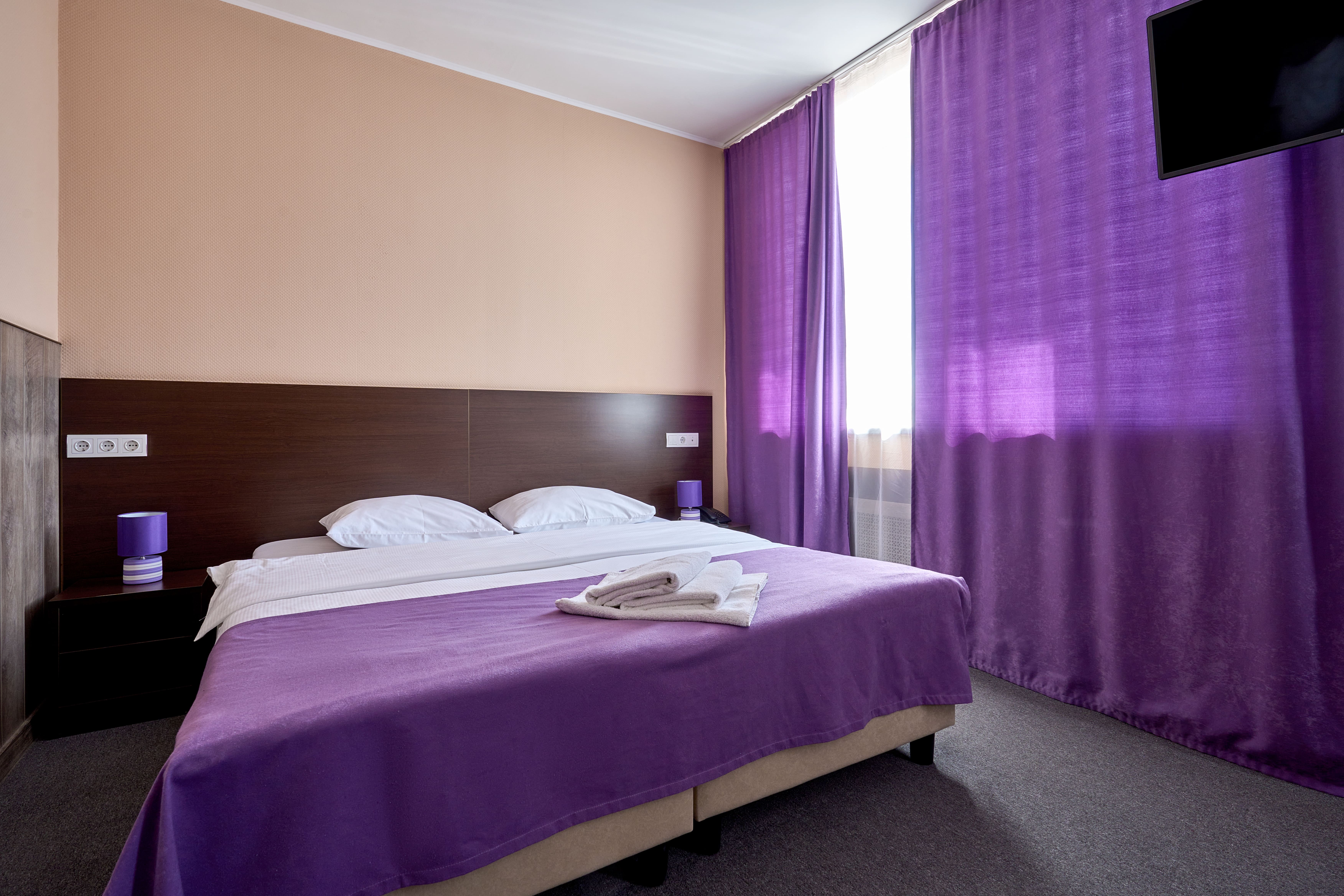 Улучшенный номер с кроватью размера «king-size»